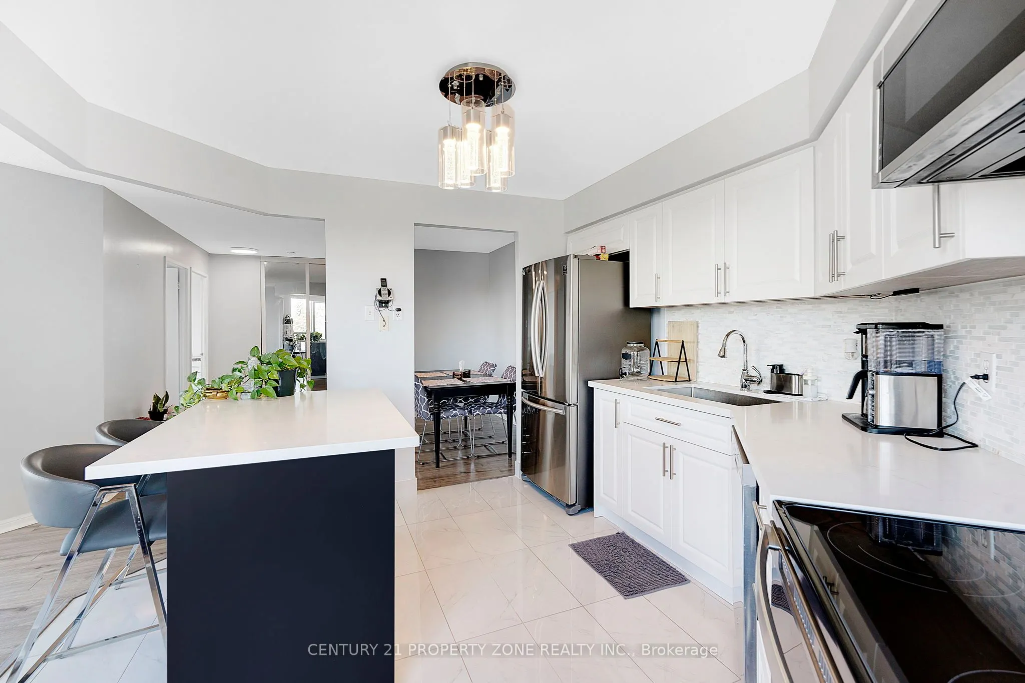 10 Laurelcrest Street, #407