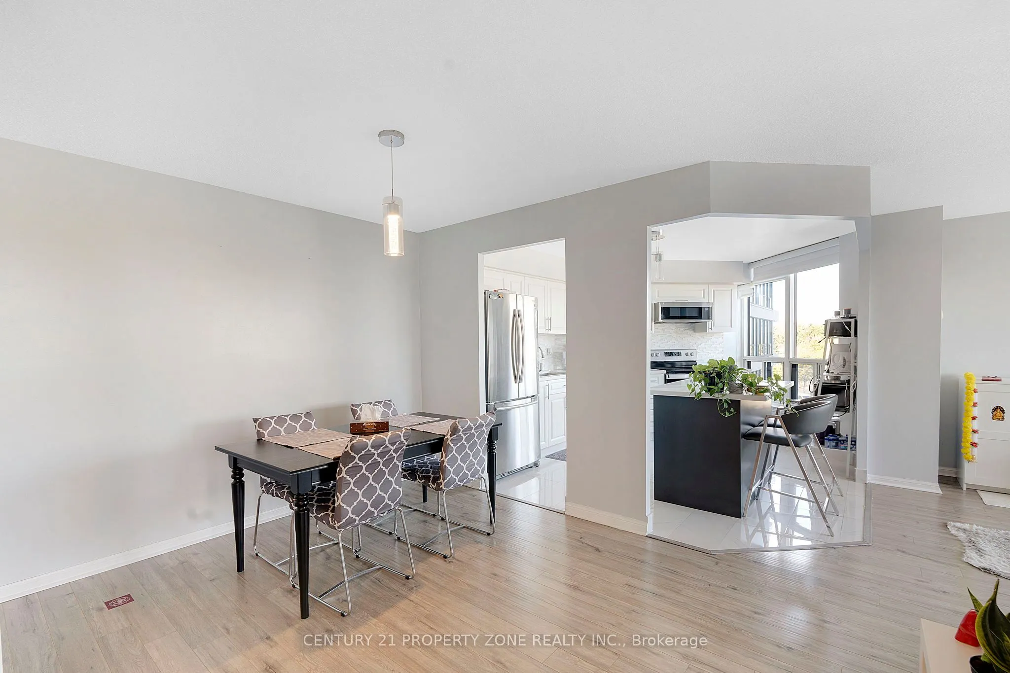 10 Laurelcrest Street, #407