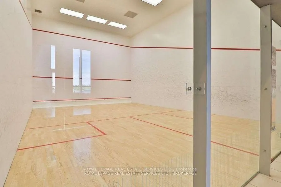 2212 Lakeshore Boulevard, #804