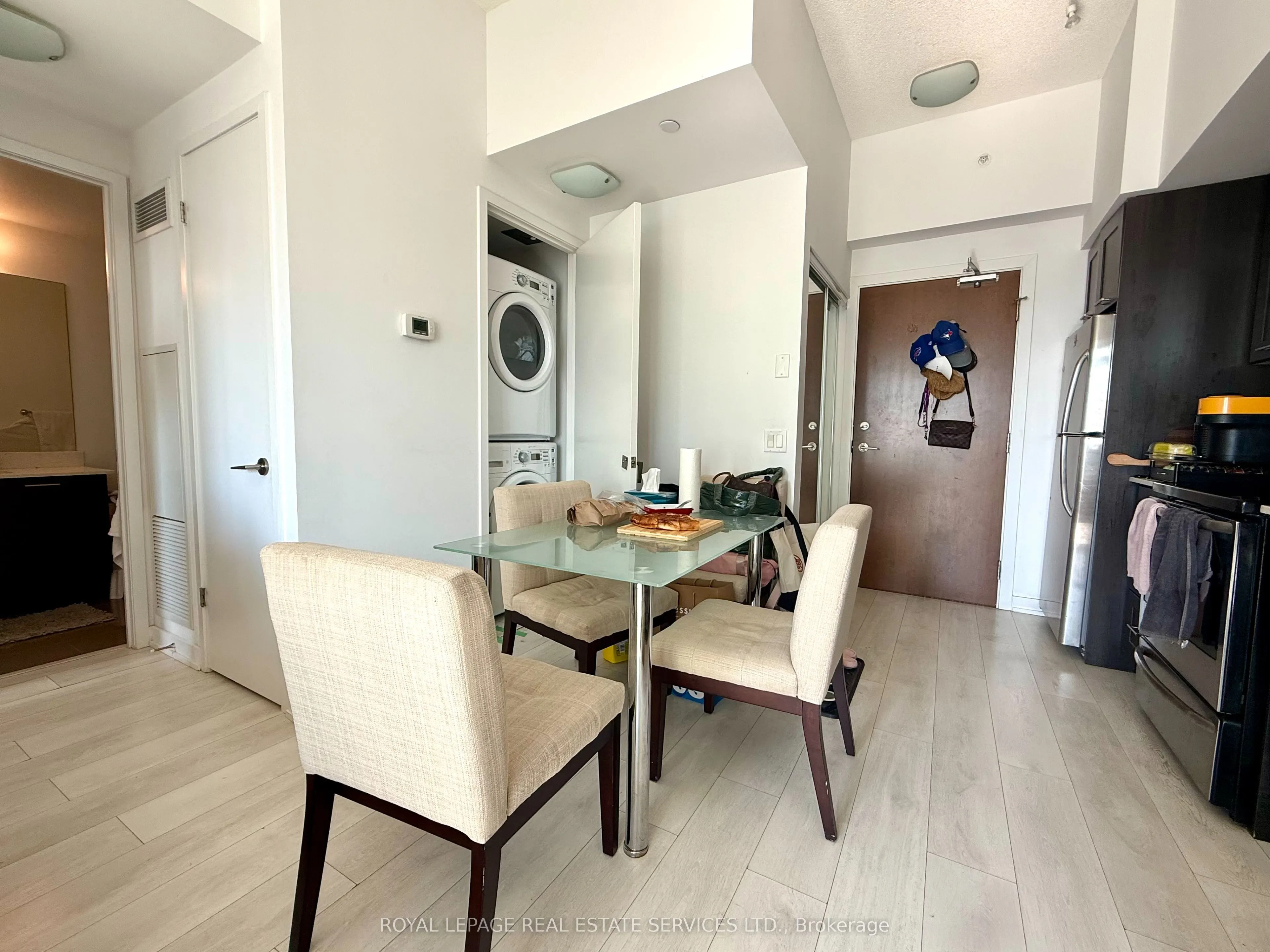 2212 Lakeshore Boulevard, #804