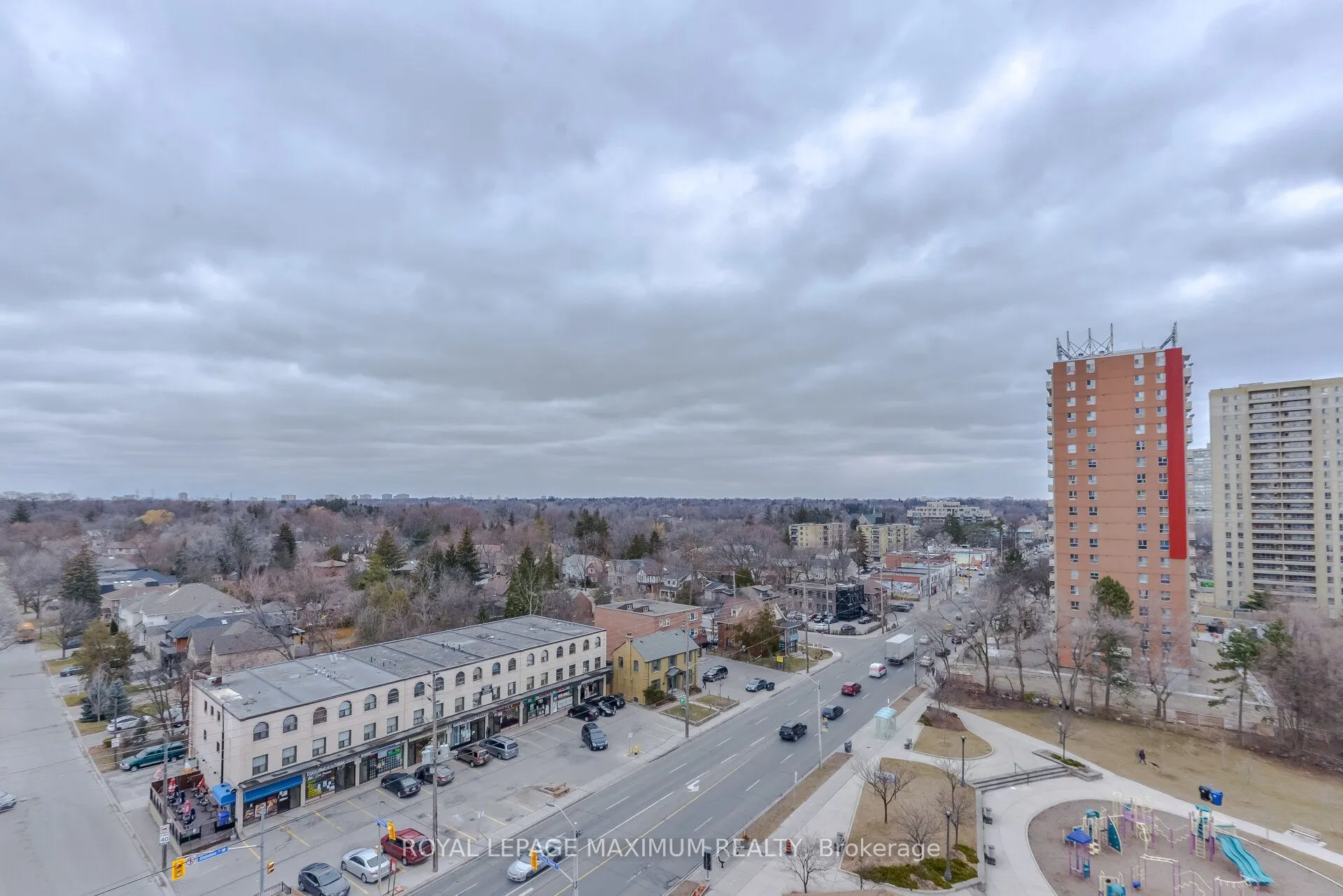 5101 Dundas Street W, #511
