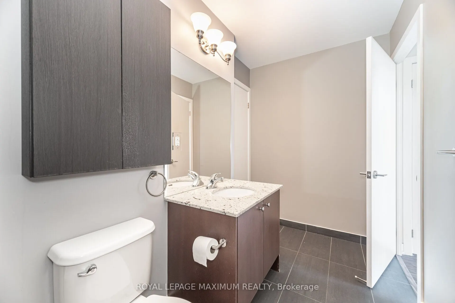 5101 Dundas Street W, #511