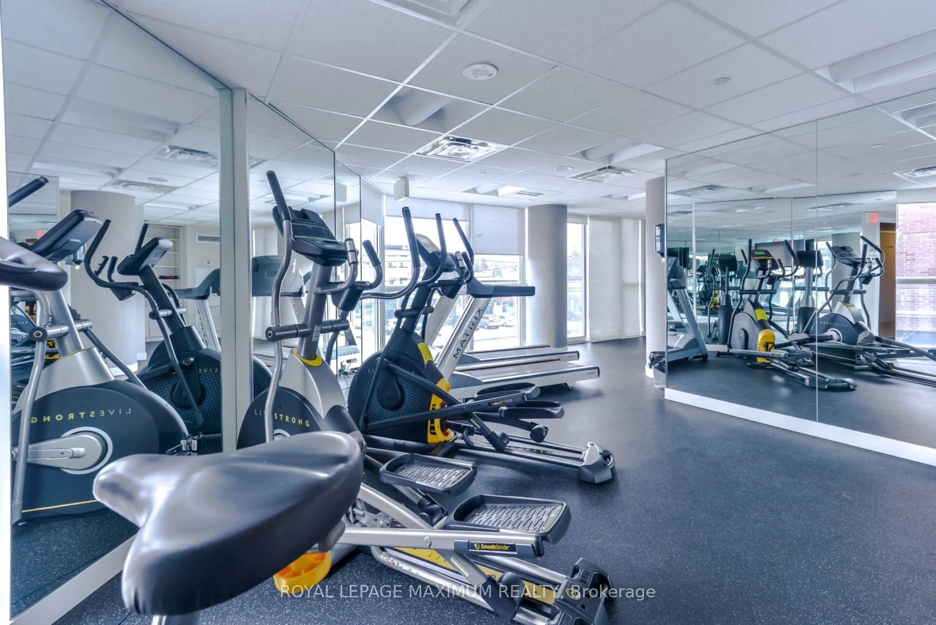 5101 Dundas Street W, #511