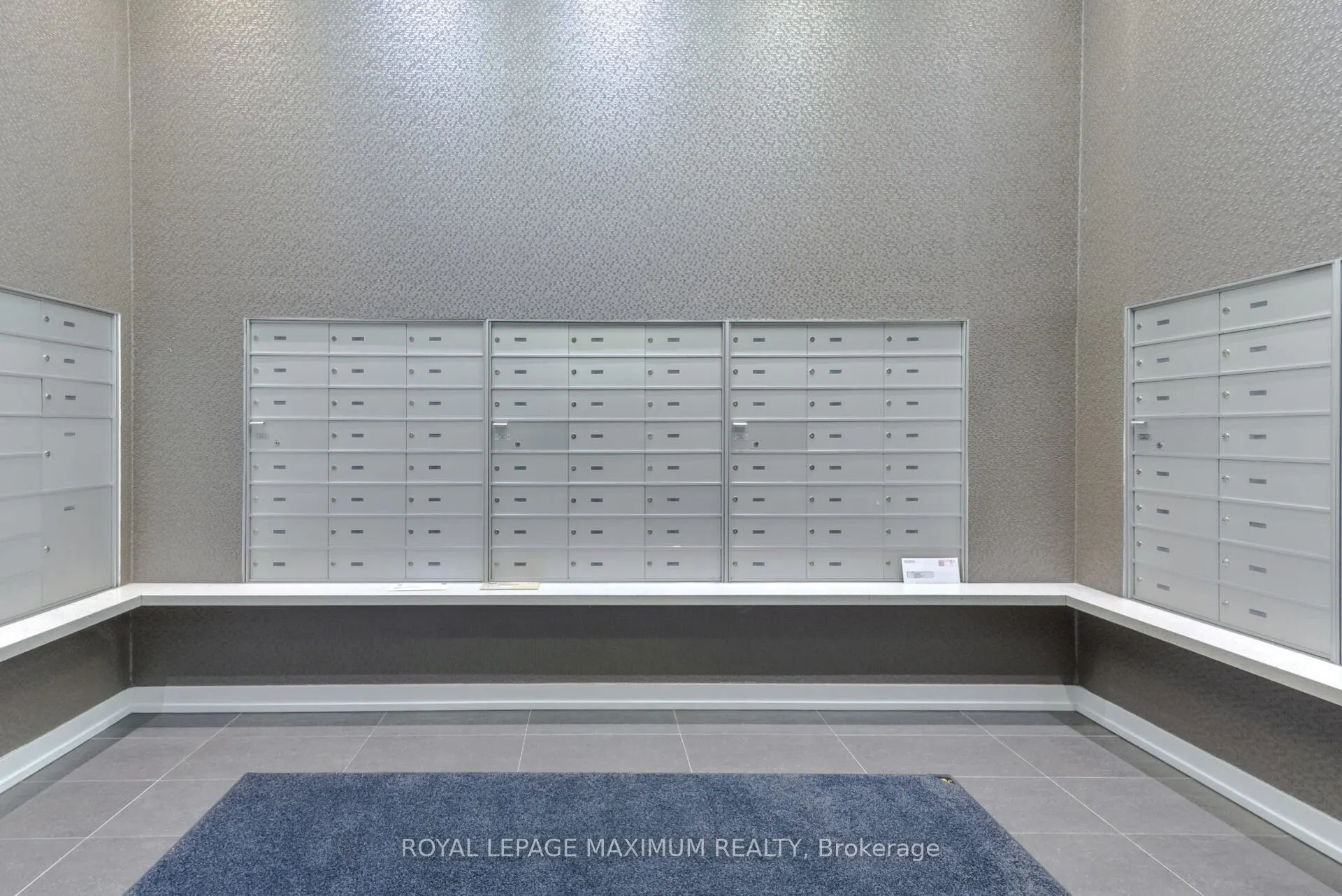 5101 Dundas Street W, #511