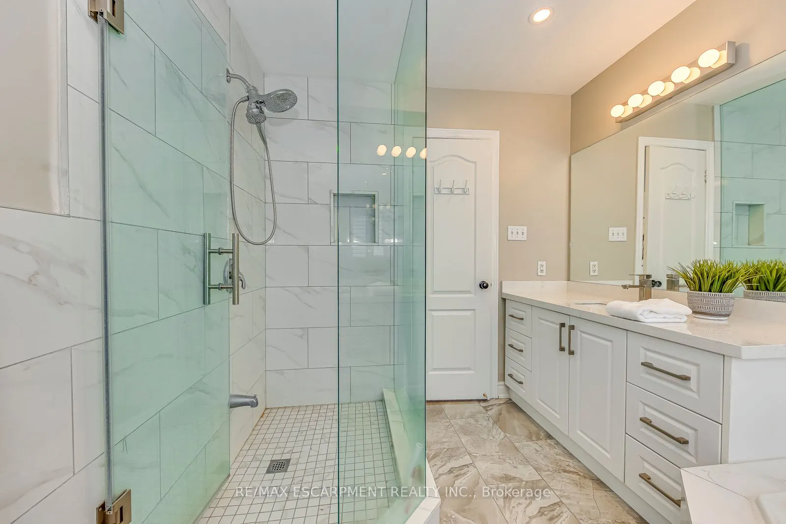 5183 Fernbrook Court