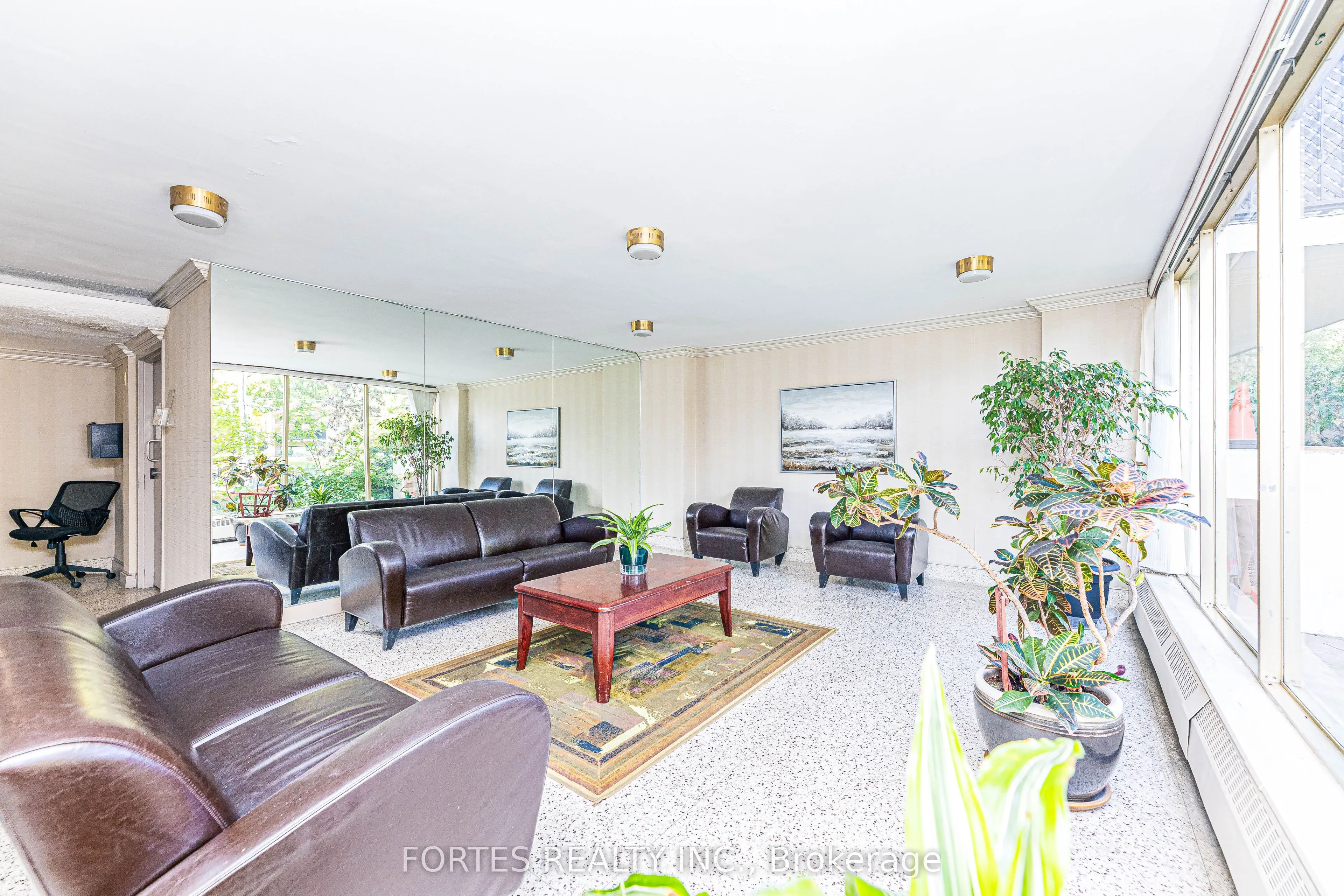 100 Coe Hill Drive, #102