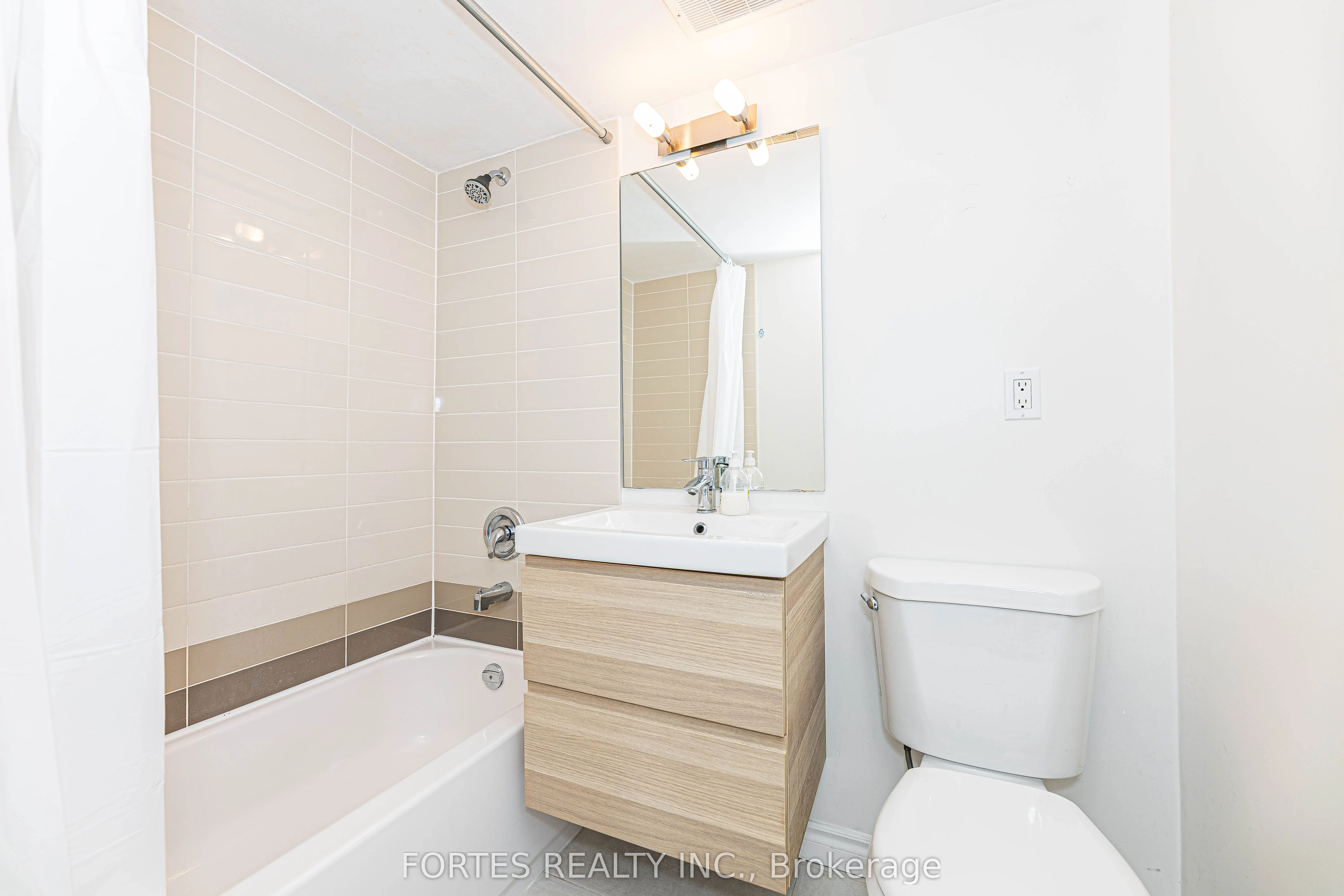 100 Coe Hill Drive, #102