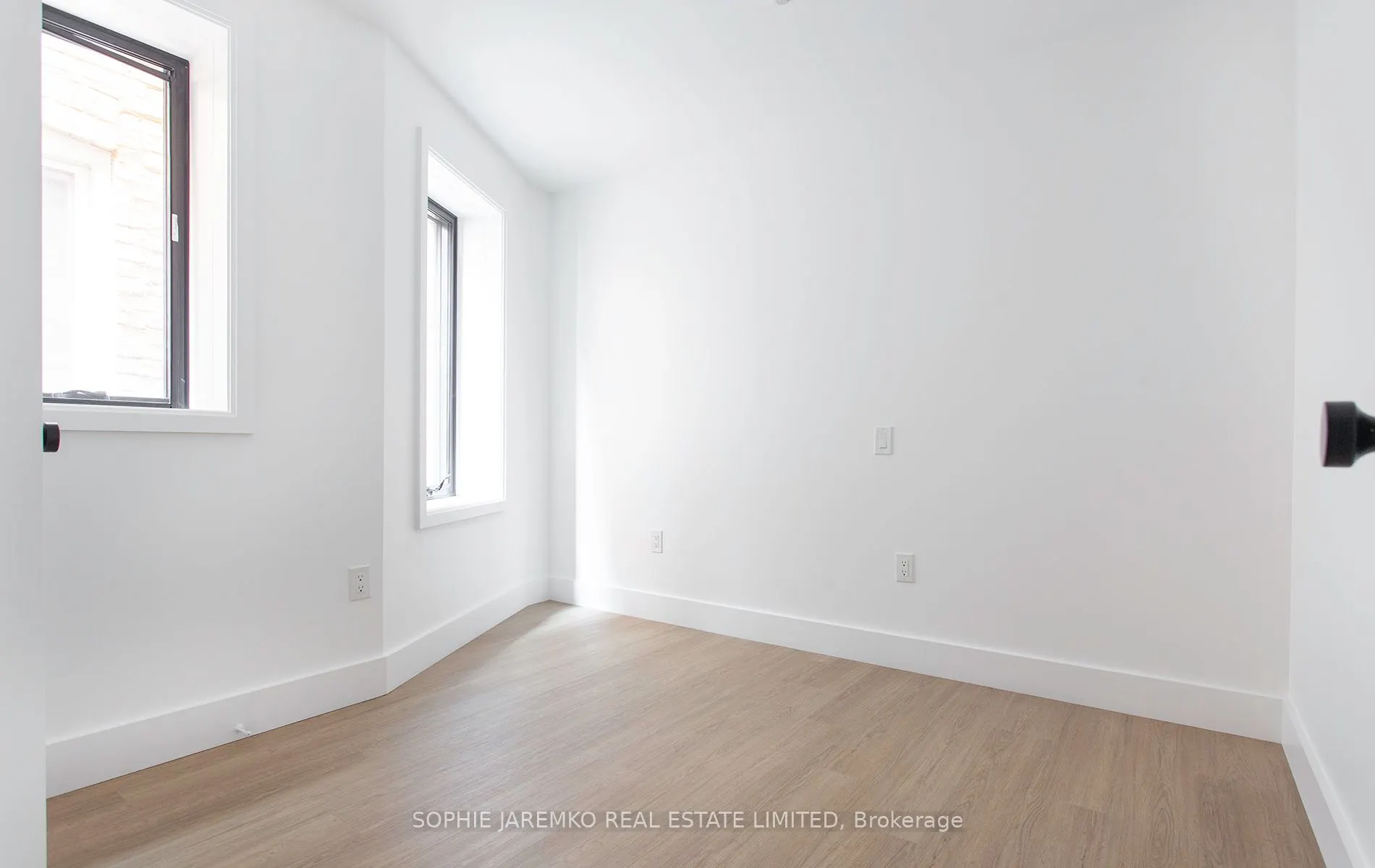 415 Roncesvalles Avenue, #2