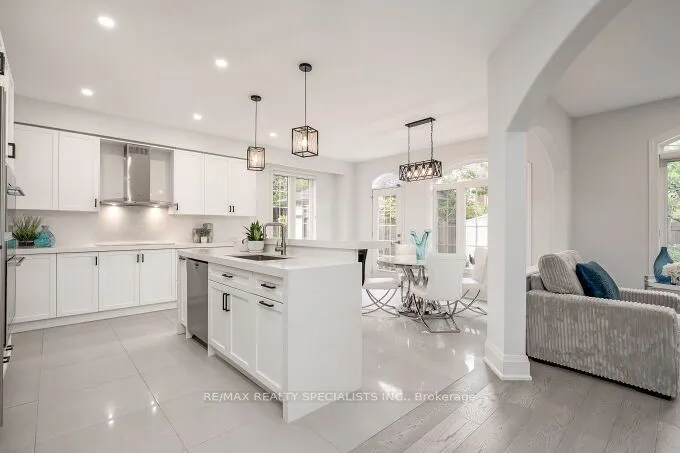 7123 White Pine Court