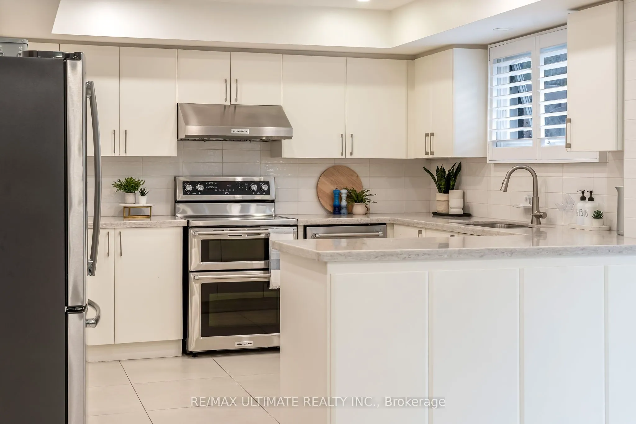 1689 Copseholm Trail