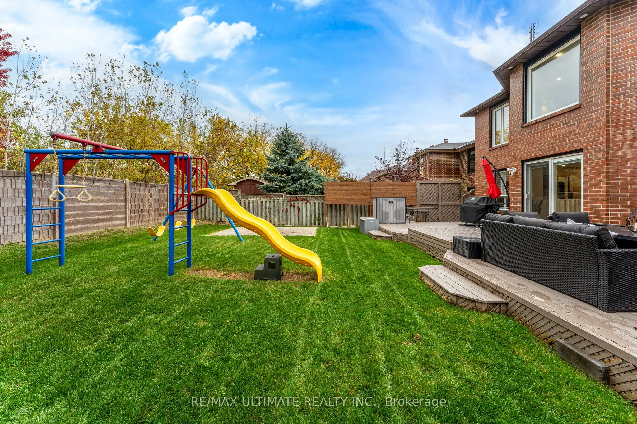 1689 Copseholm Trail