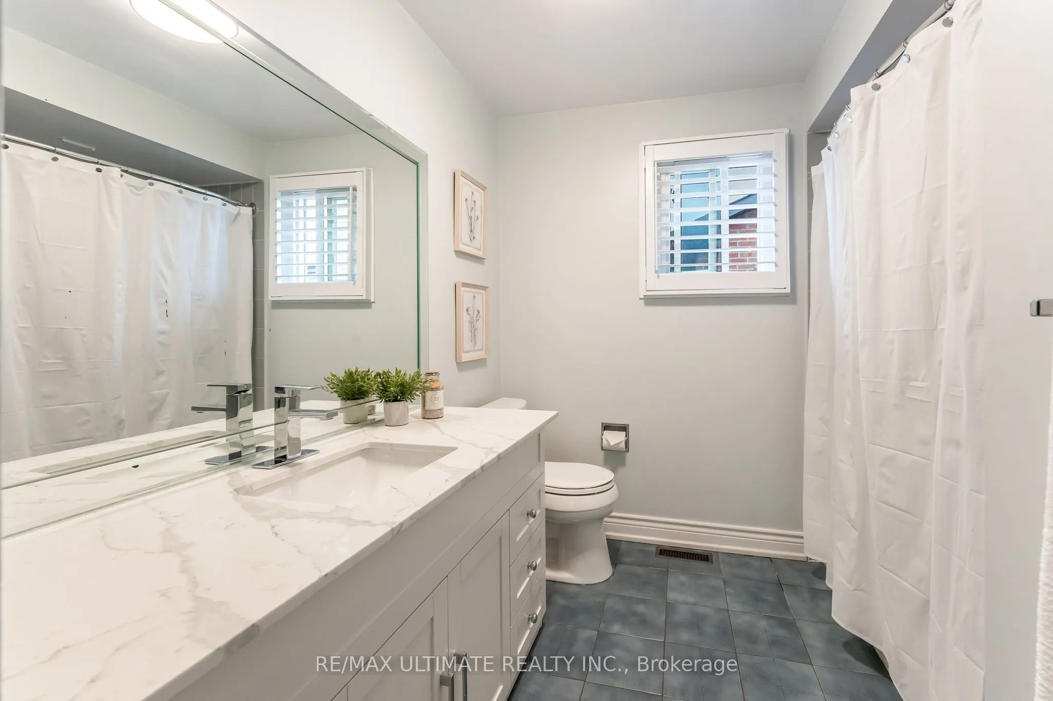 1689 Copseholm Trail