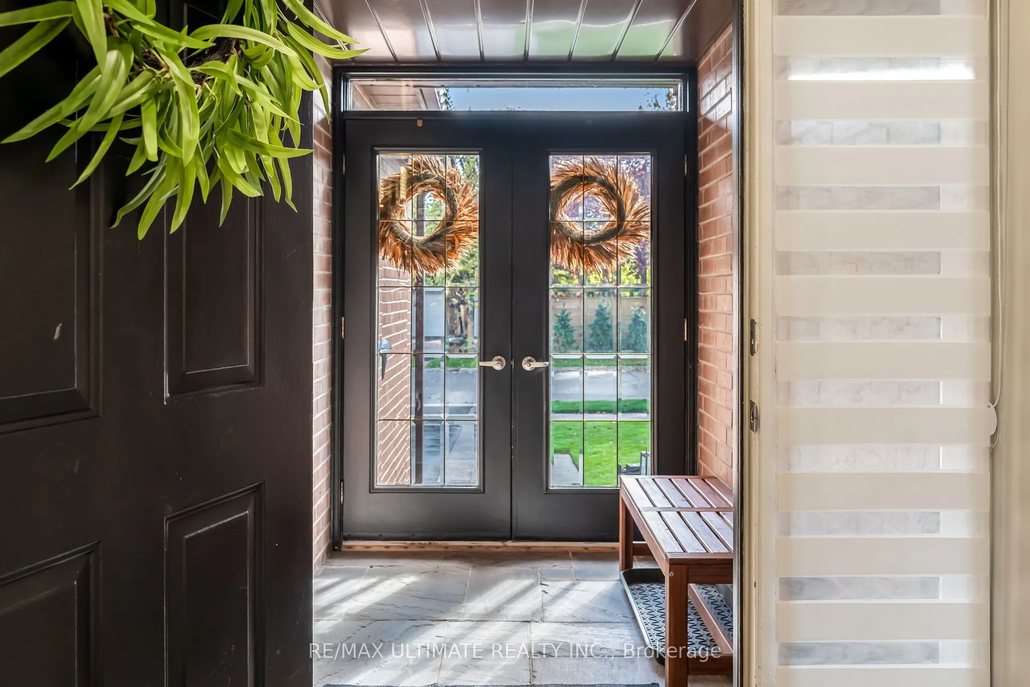 1689 Copseholm Trail