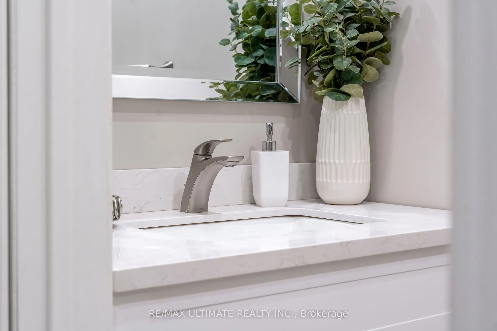 1689 Copseholm Trail