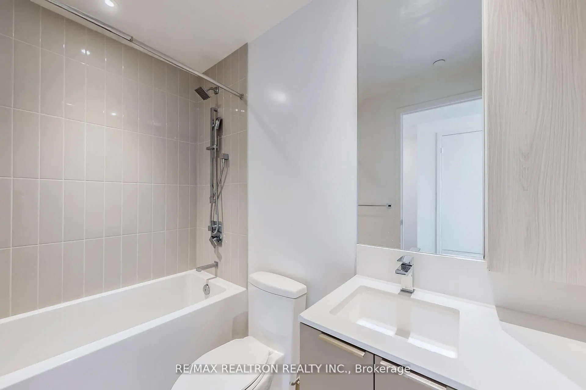 3900 Confederation Parkway, #1510