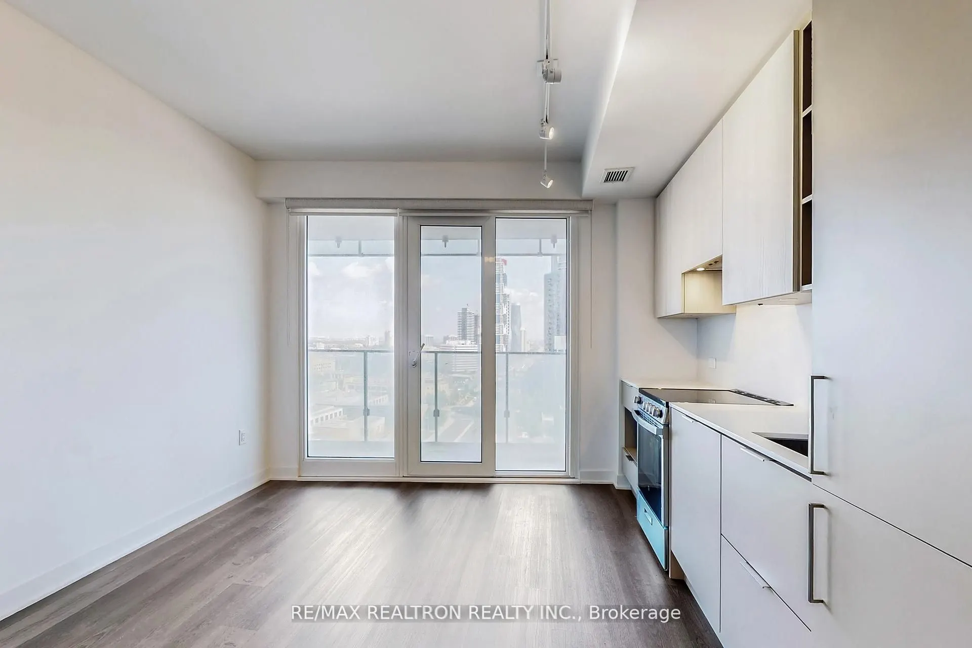 3900 Confederation Parkway, #1510