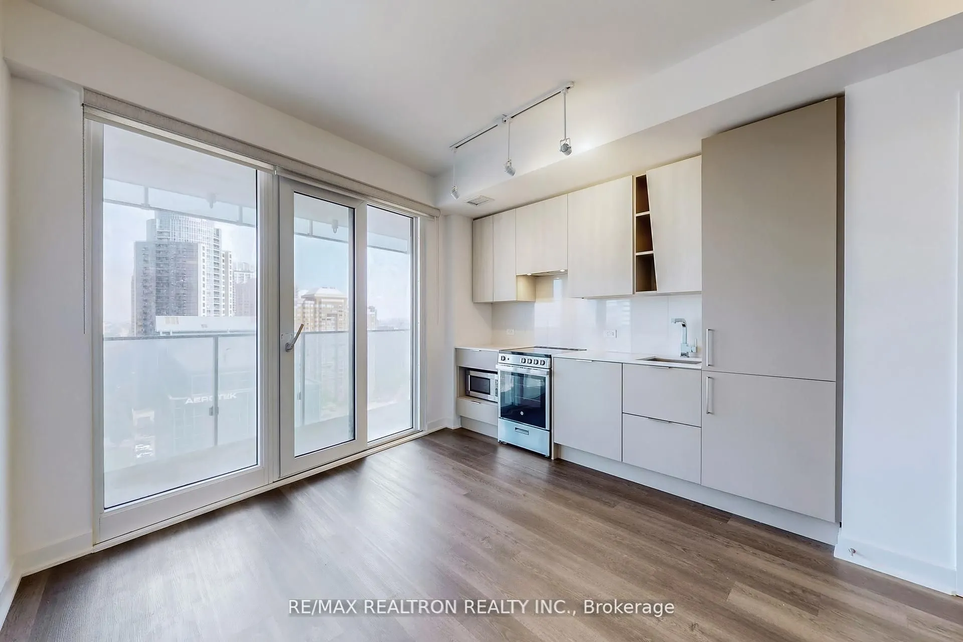 3900 Confederation Parkway, #1510