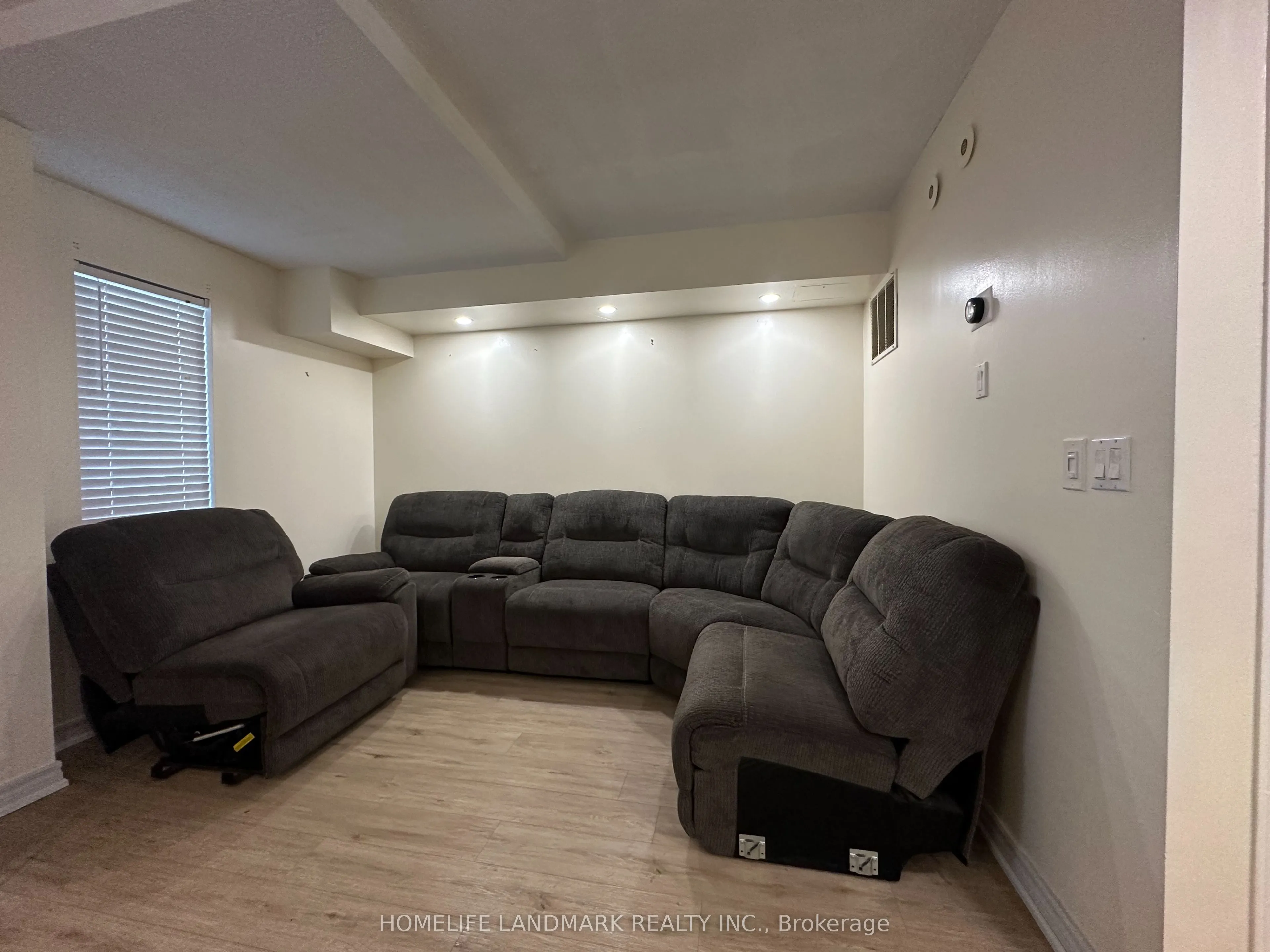 3043 Finch Avenue W, #1014