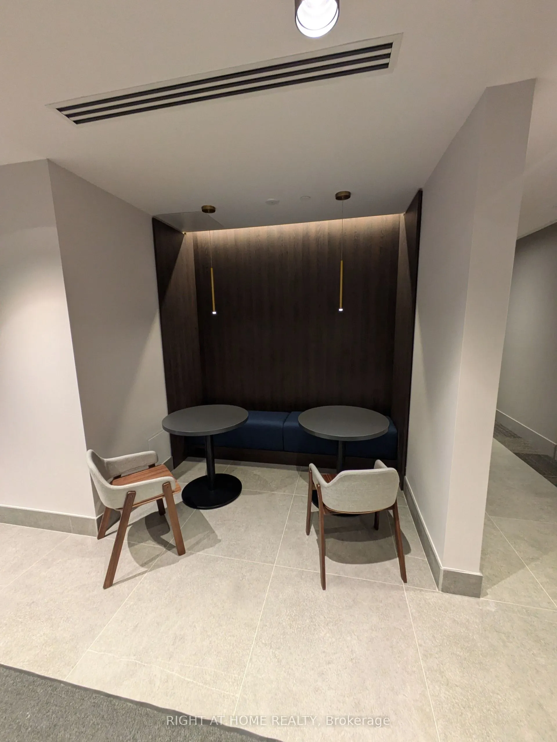 1440 Clarriage Court, #102