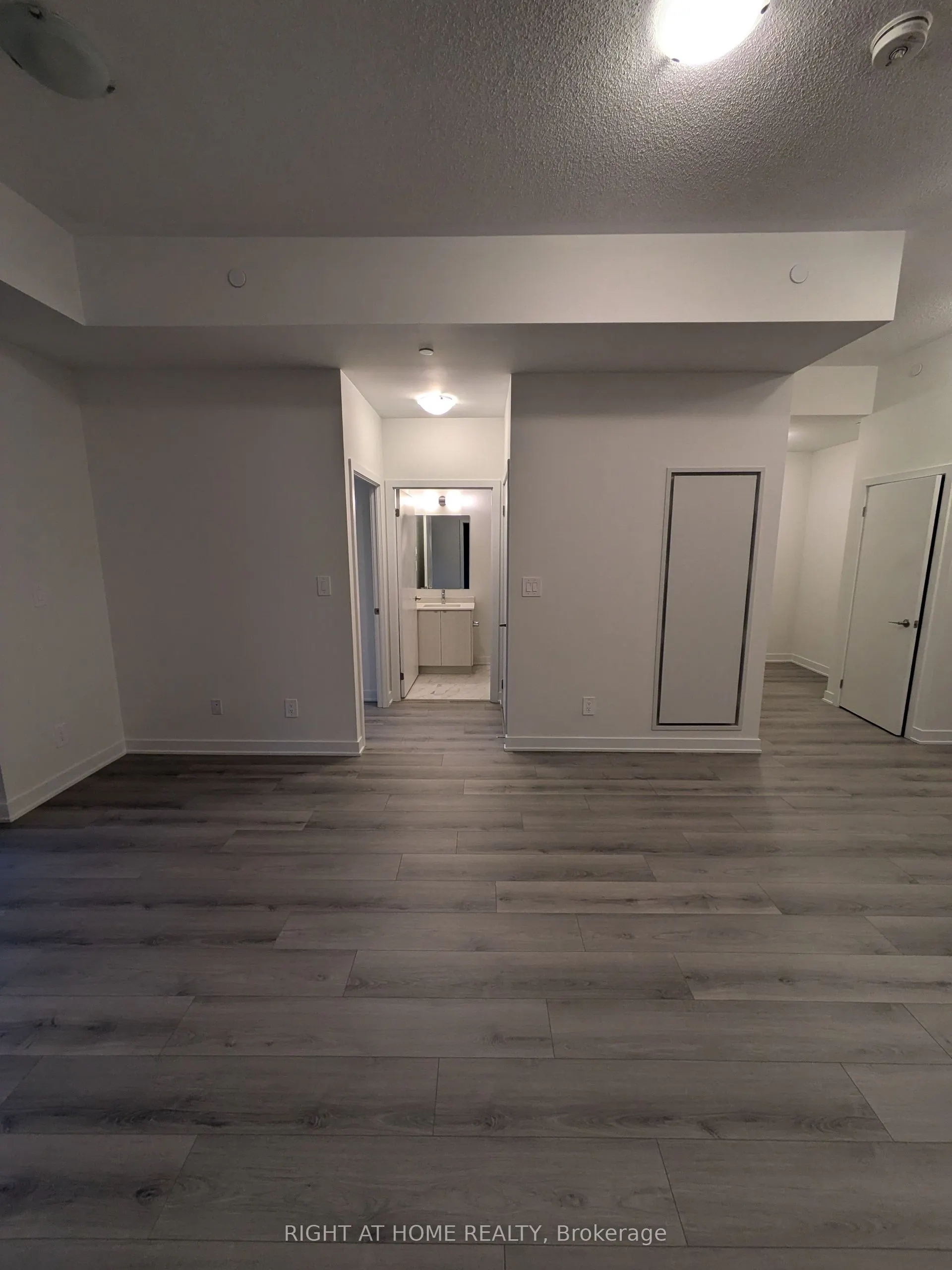 1440 Clarriage Court, #102