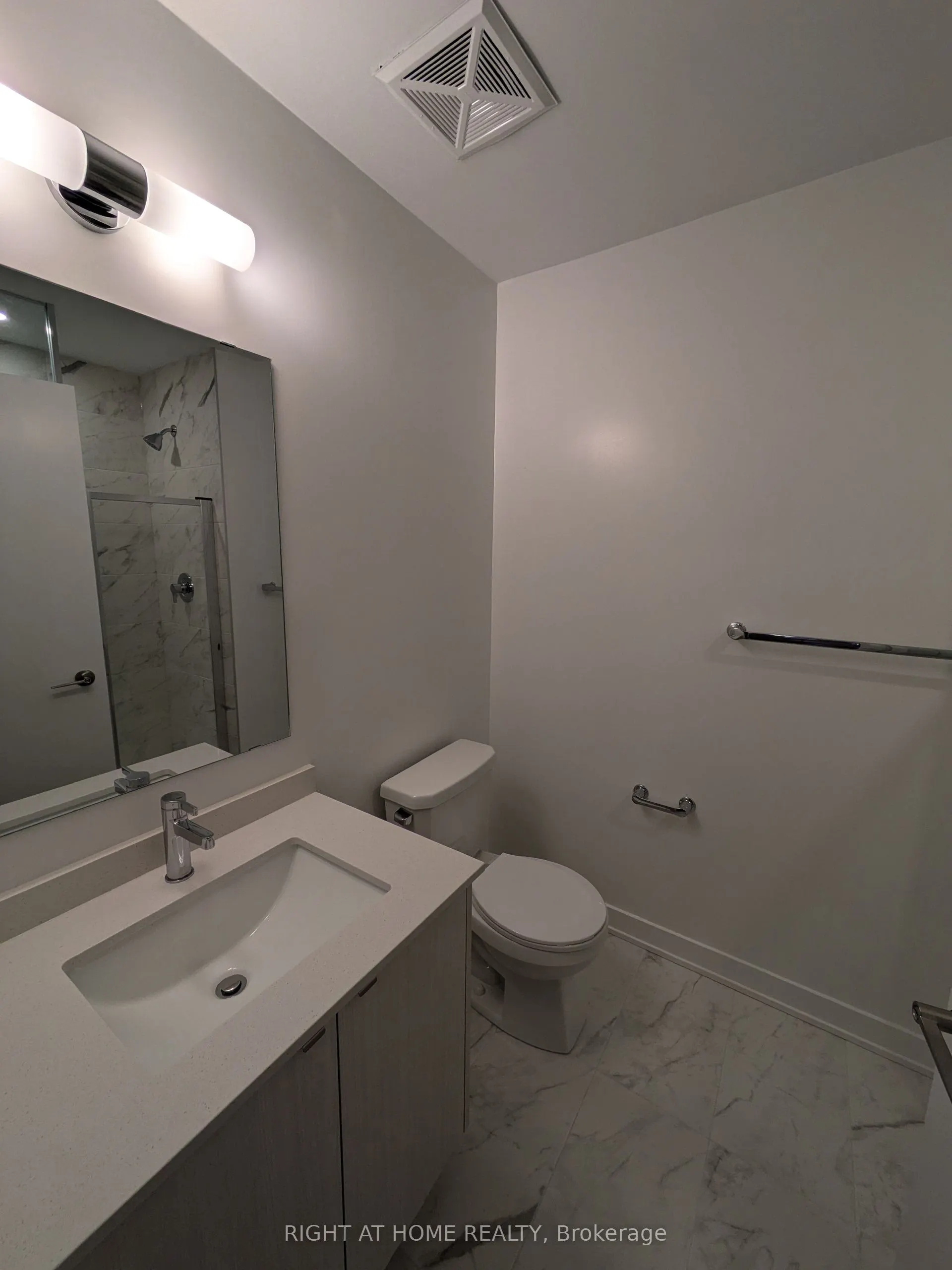 1440 Clarriage Court, #102