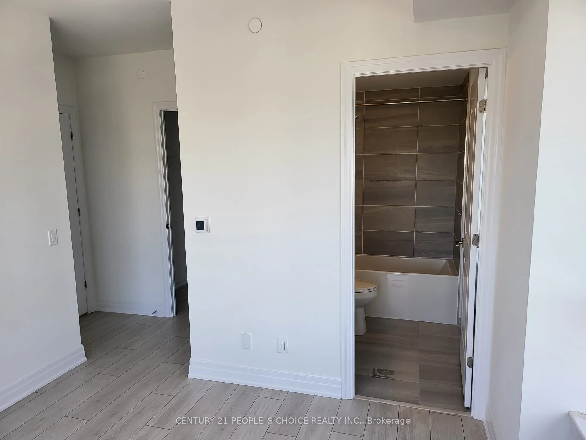 30 Elm Drive W, #1102