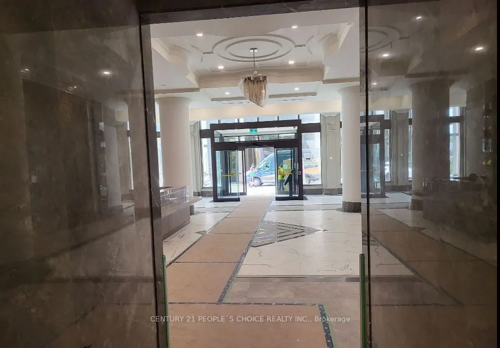 30 Elm Drive W, #1102