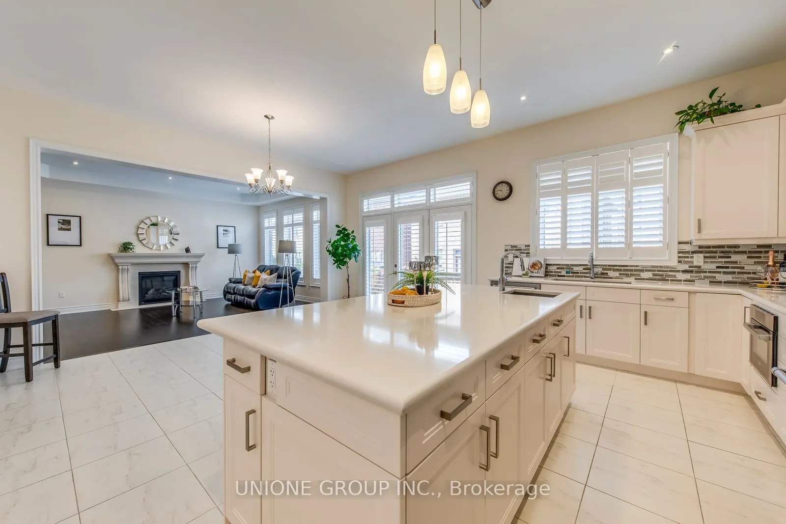 3045 Parsonage Crescent