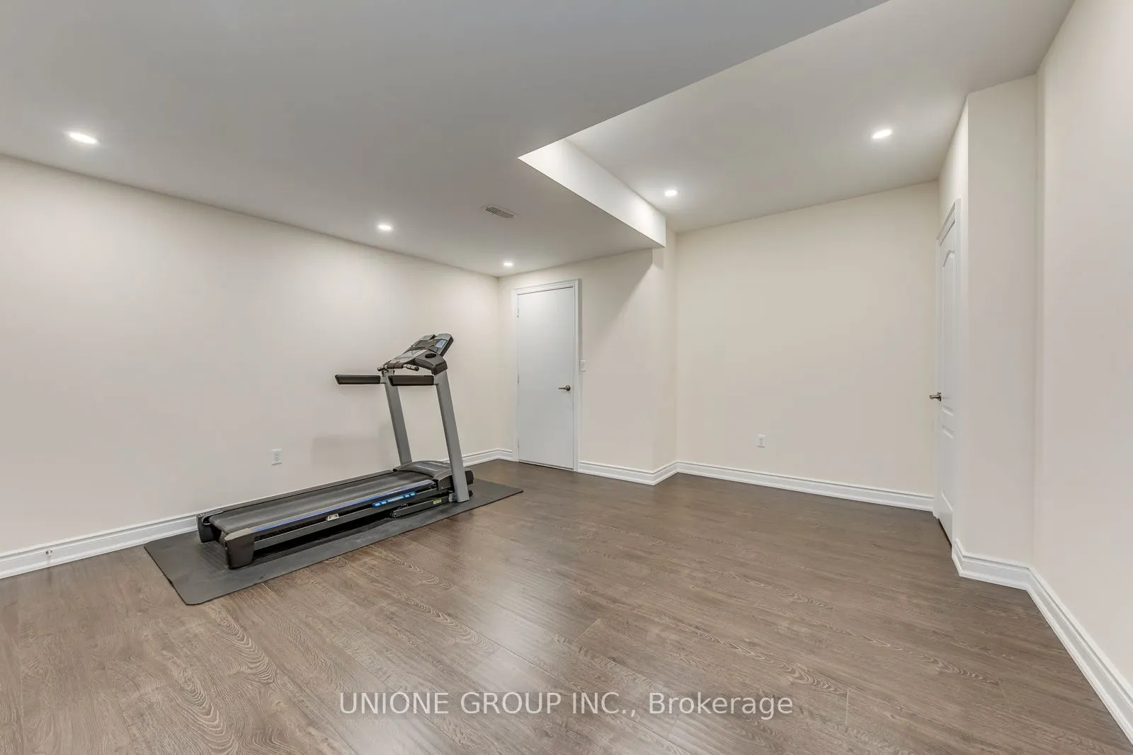 3045 Parsonage Crescent