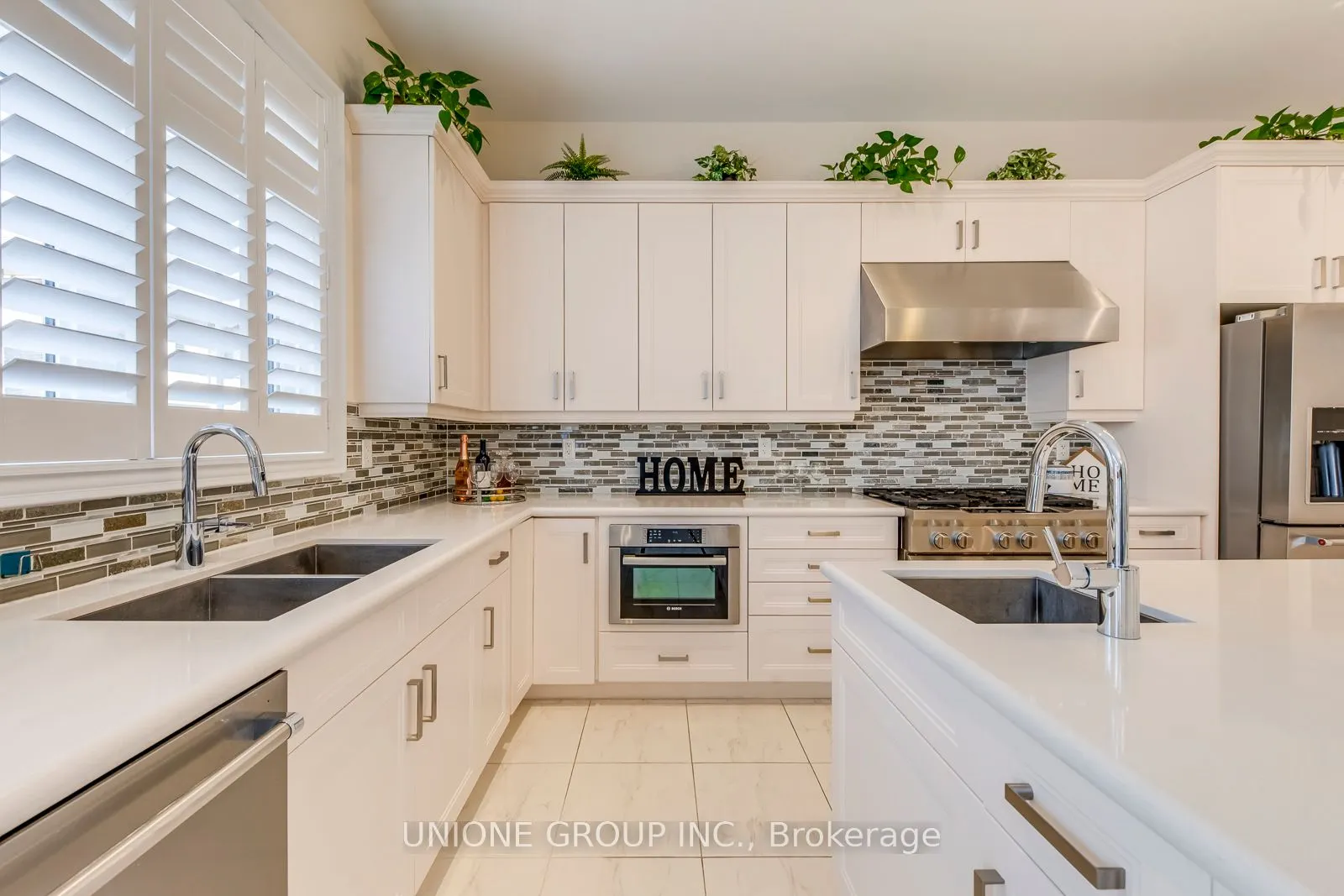 3045 Parsonage Crescent