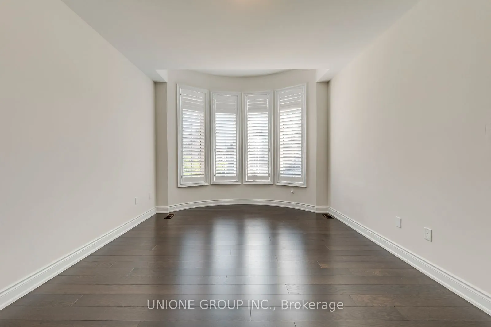 3045 Parsonage Crescent