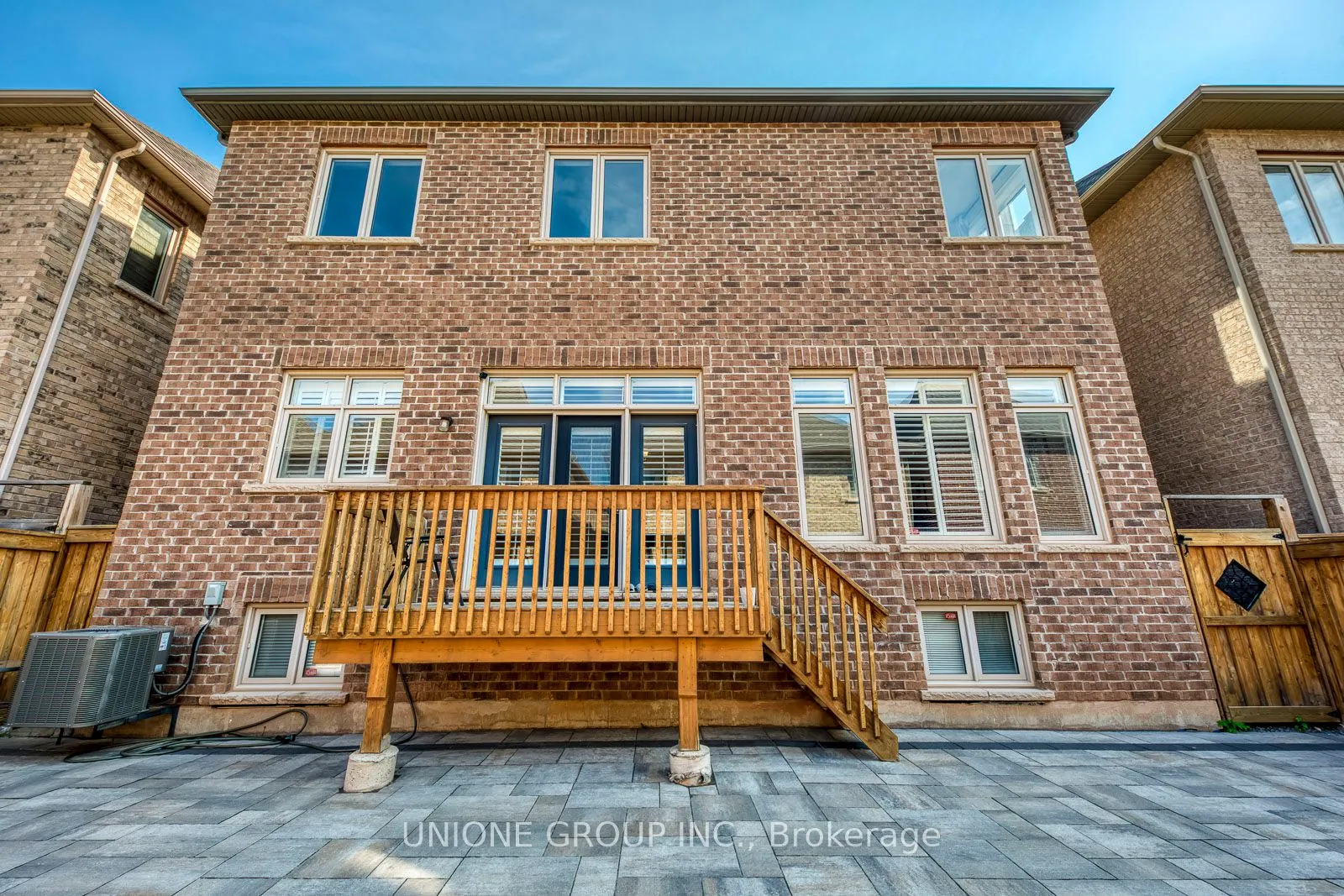 3045 Parsonage Crescent