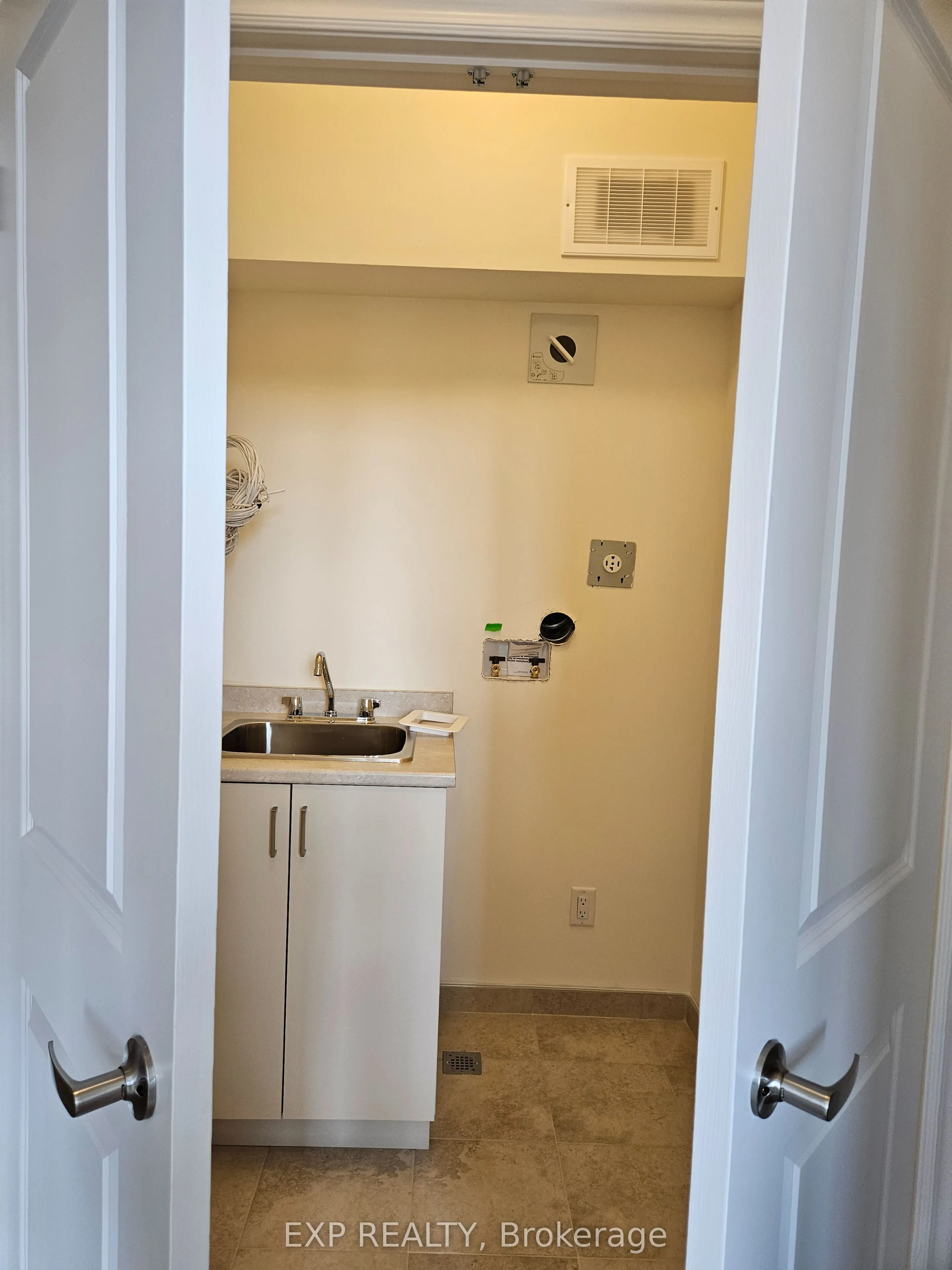 3185 SIXTH LINE Lane, #18 A