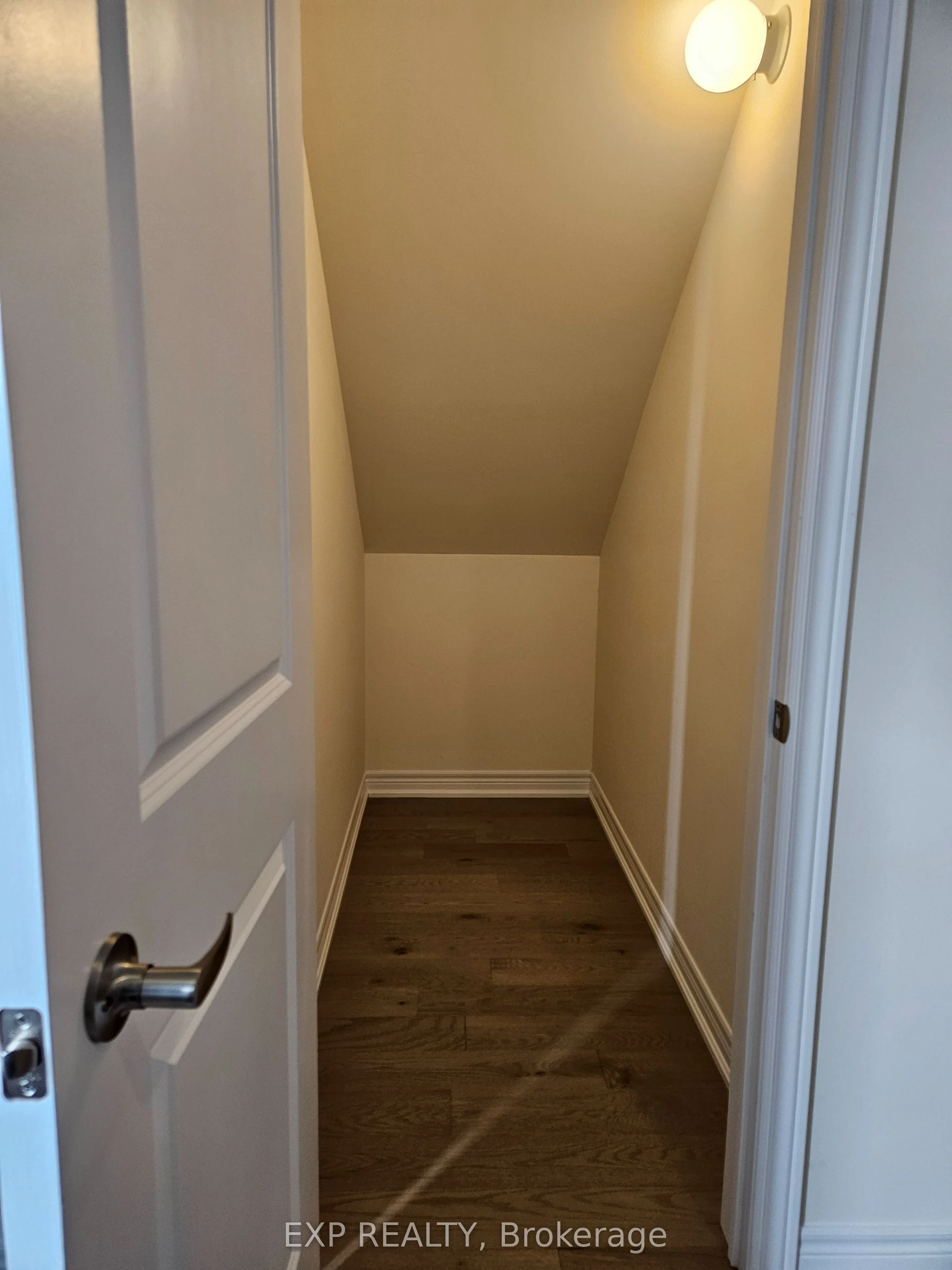 3185 SIXTH LINE Lane, #18 B