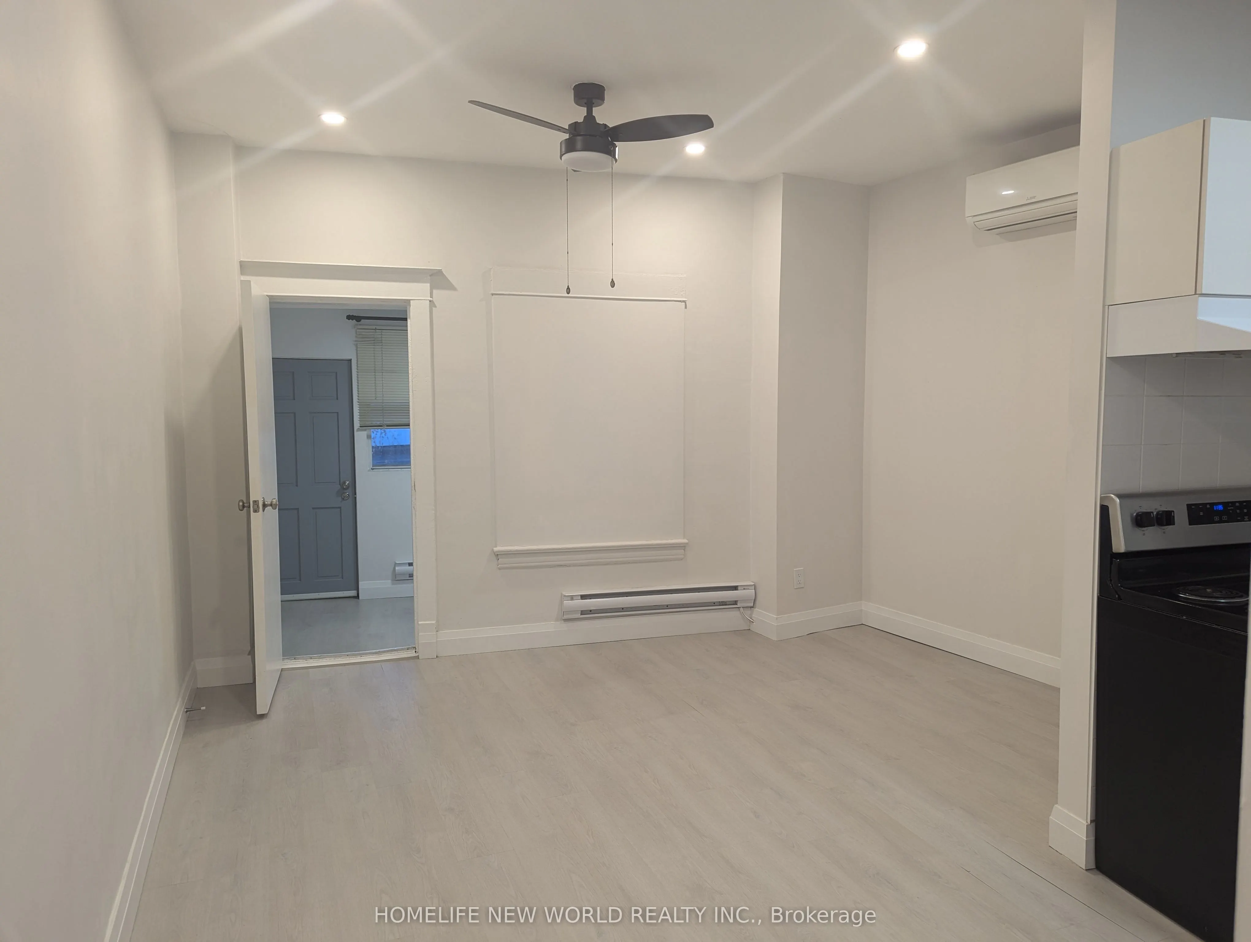 2218 Dundas Street W, #2B