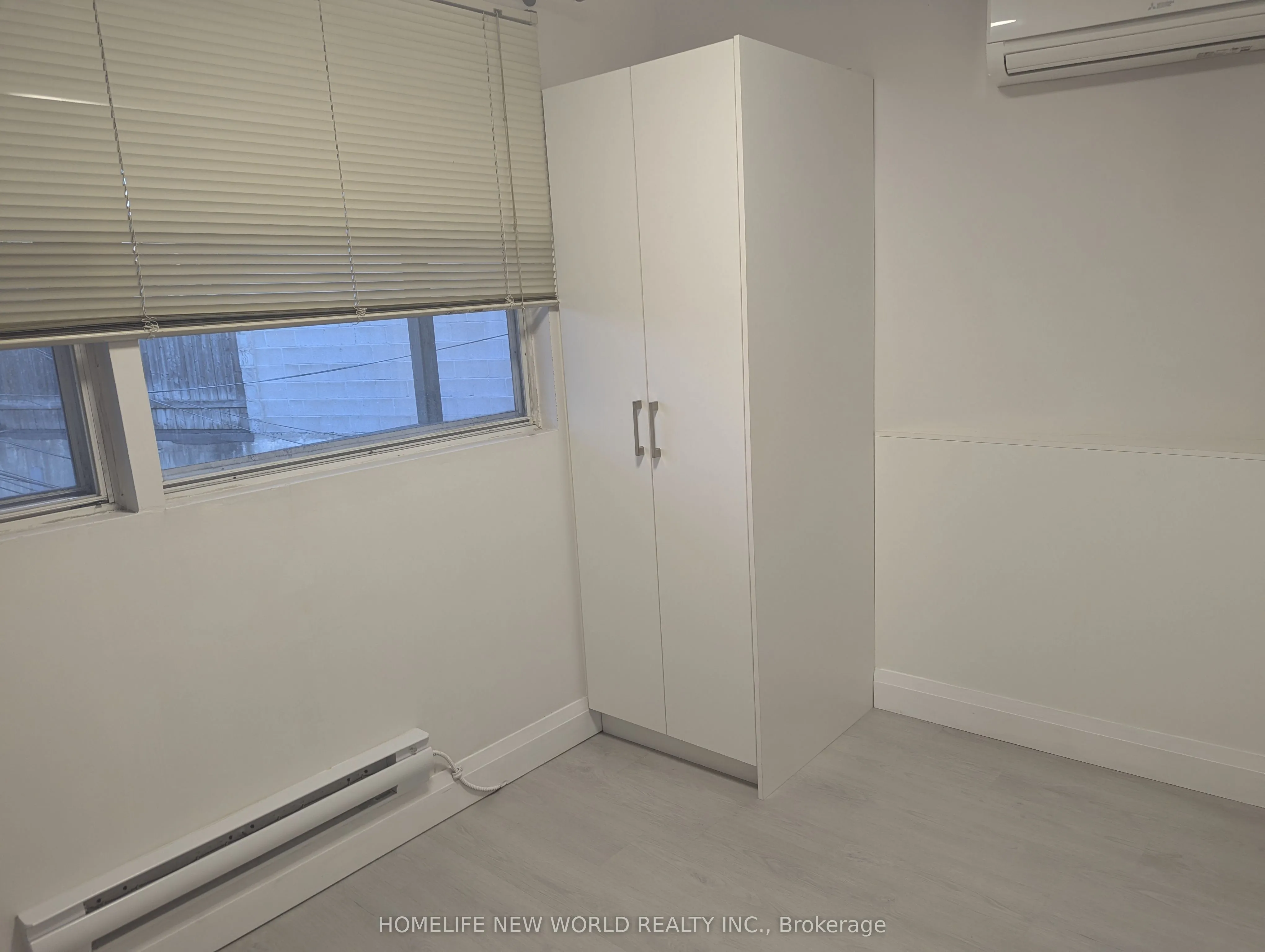 2218 Dundas Street W, #2B