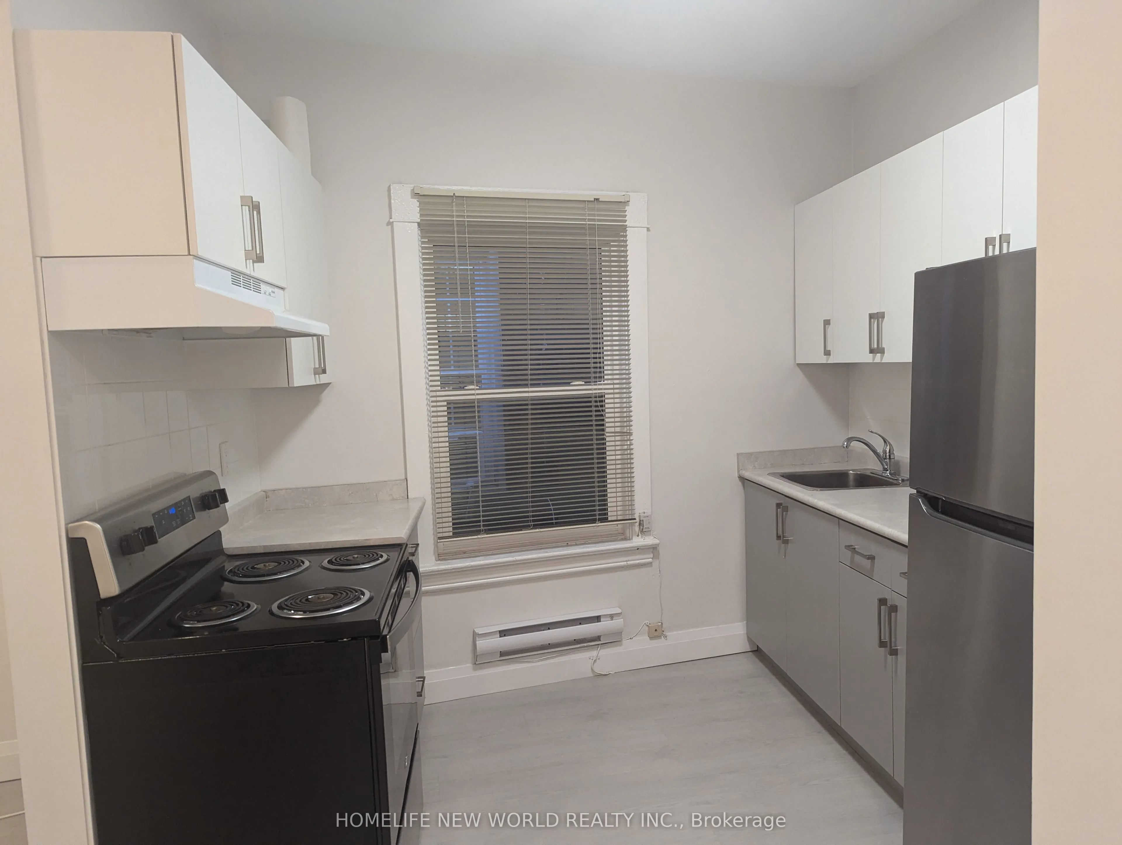 2218 Dundas Street W, #2B