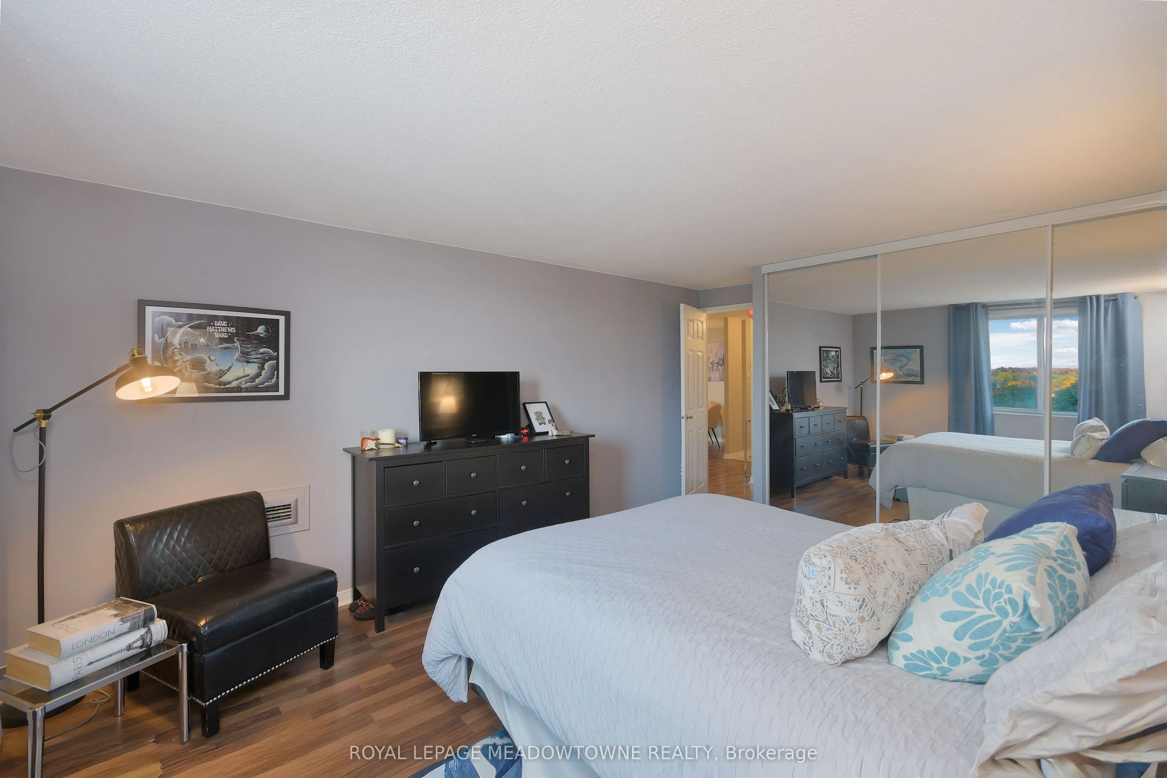 6720 Glen Erin Drive, #501