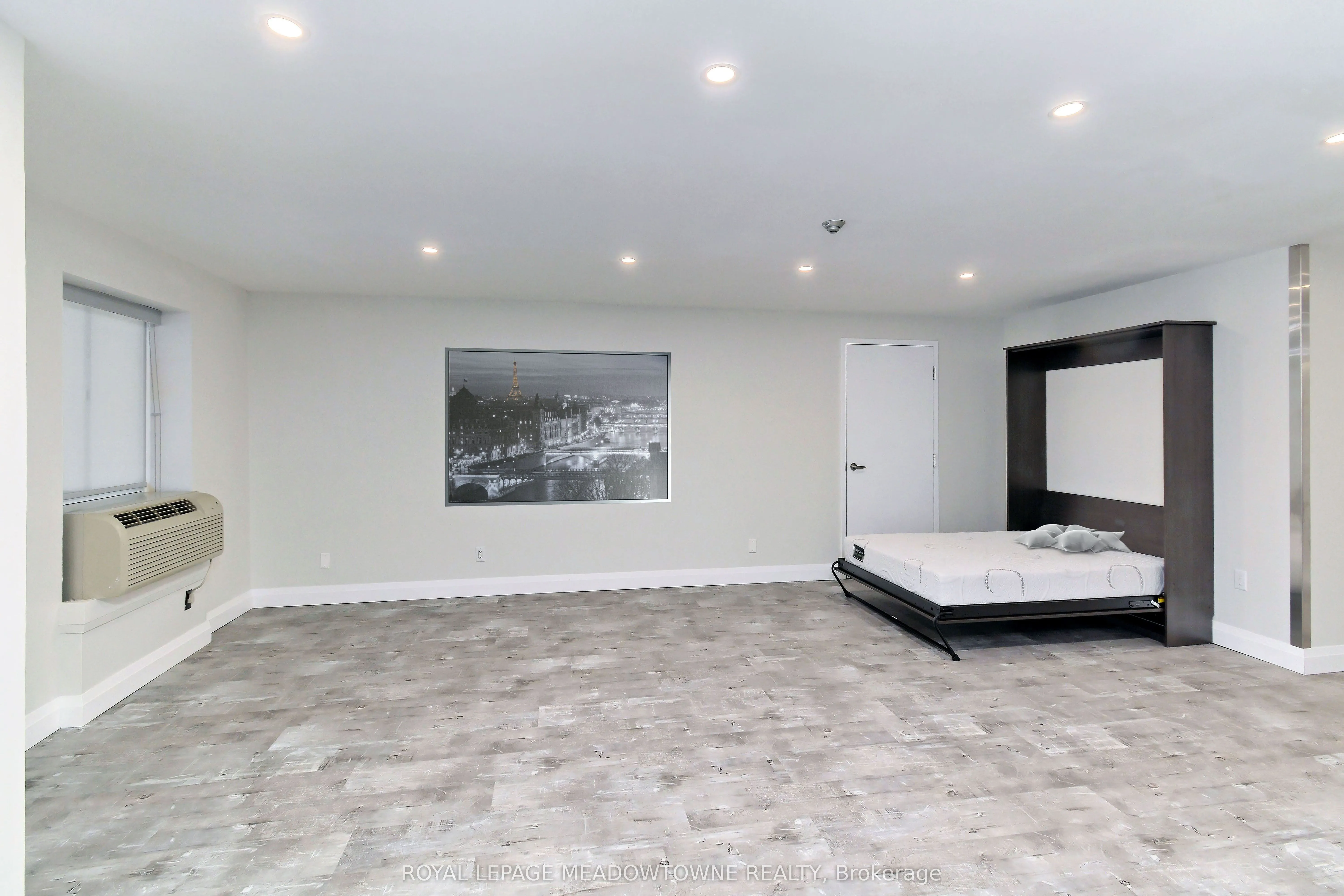 6720 Glen Erin Drive, #501