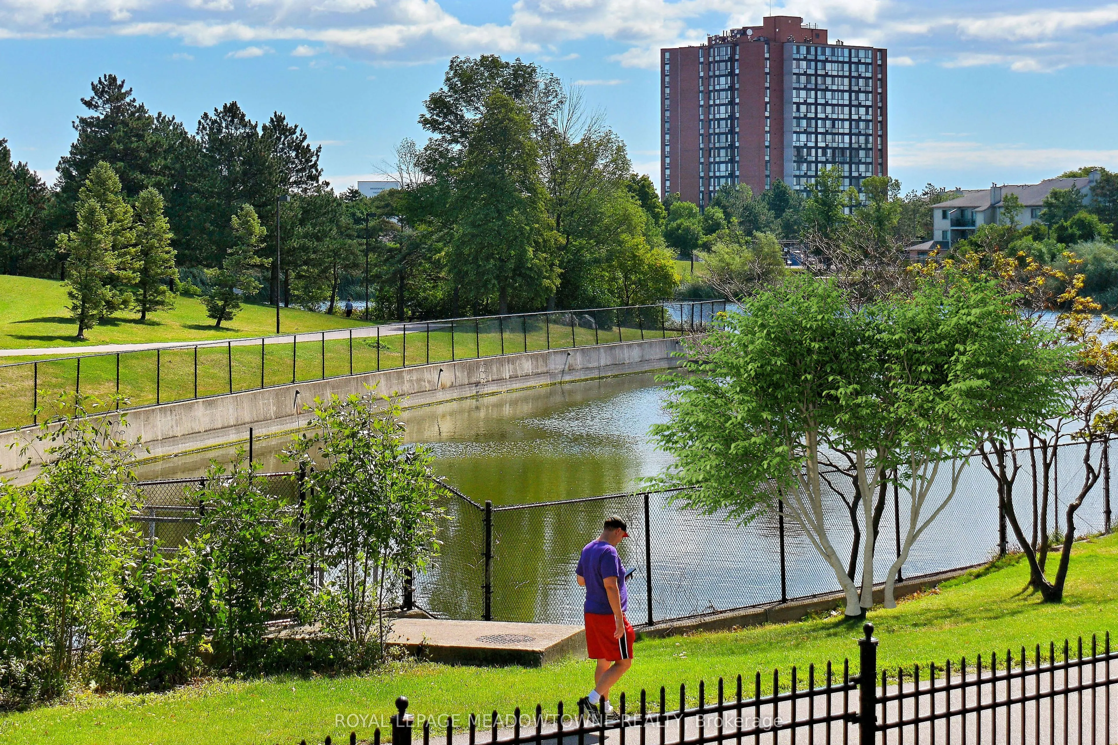 6720 Glen Erin Drive, #501