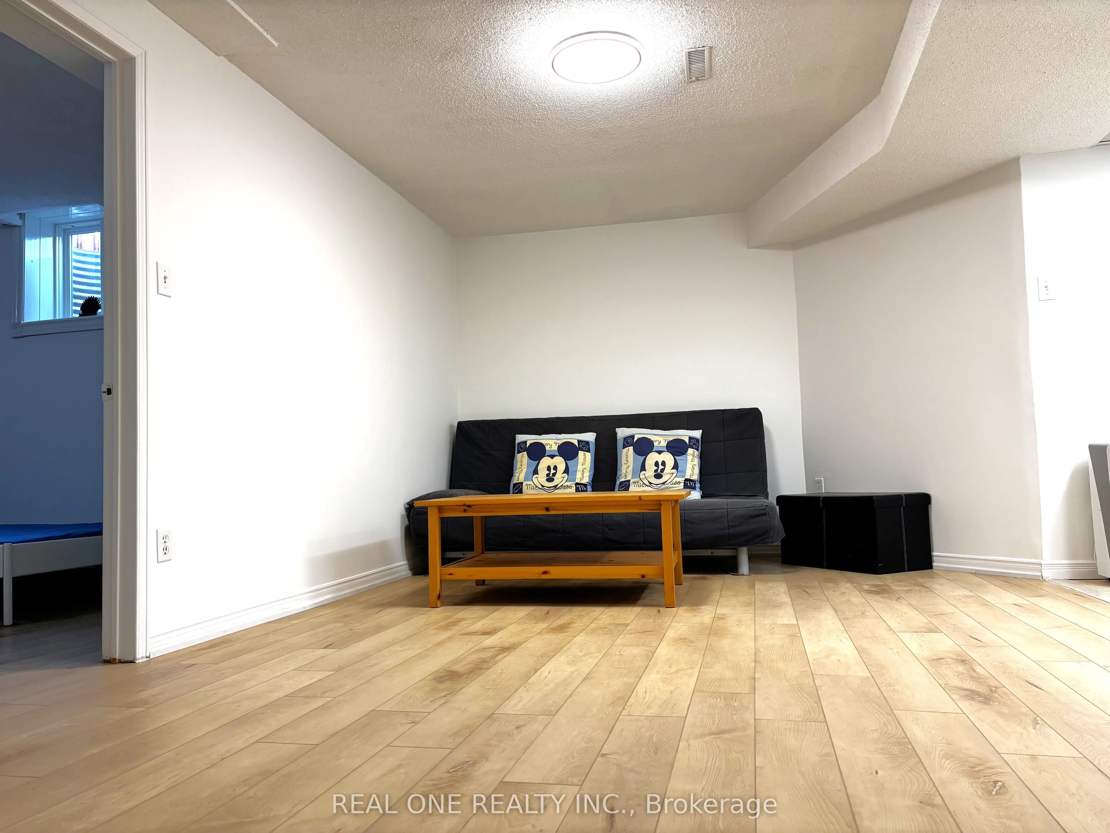 684 Savoy Crescent, #Basement