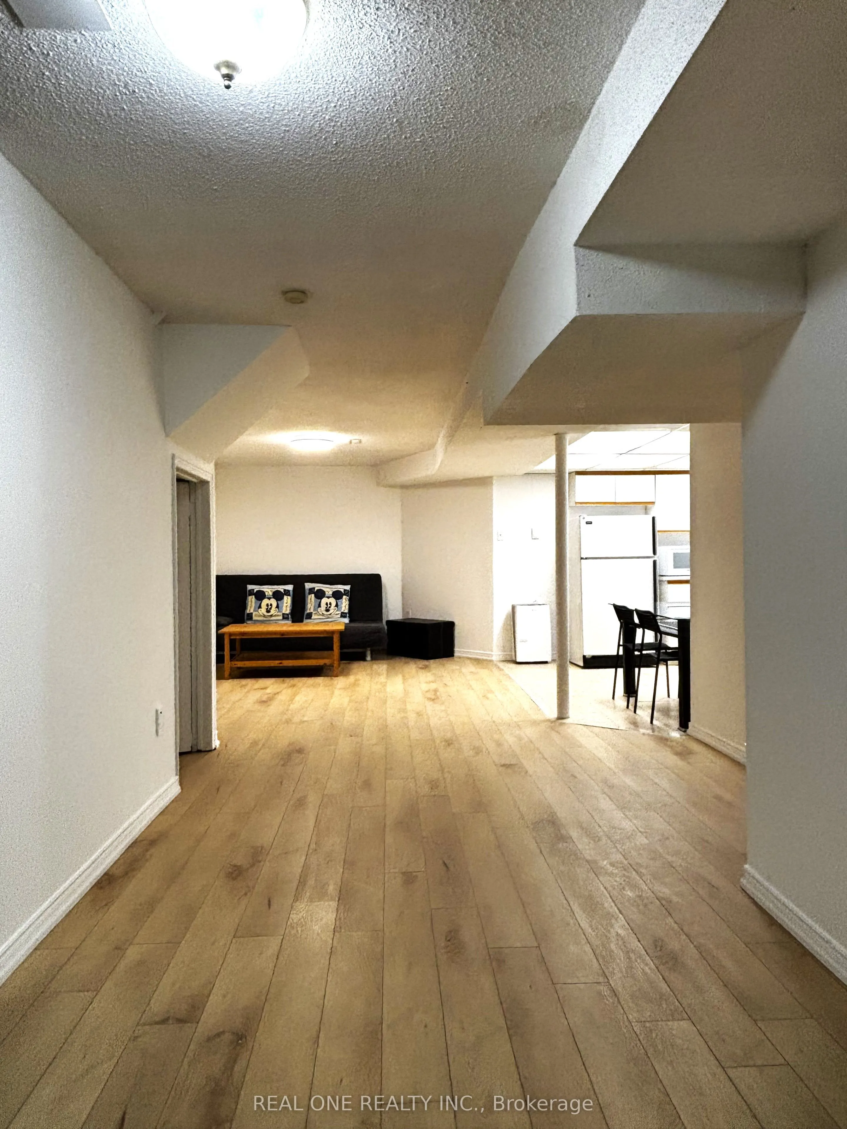 684 Savoy Crescent, #Basement