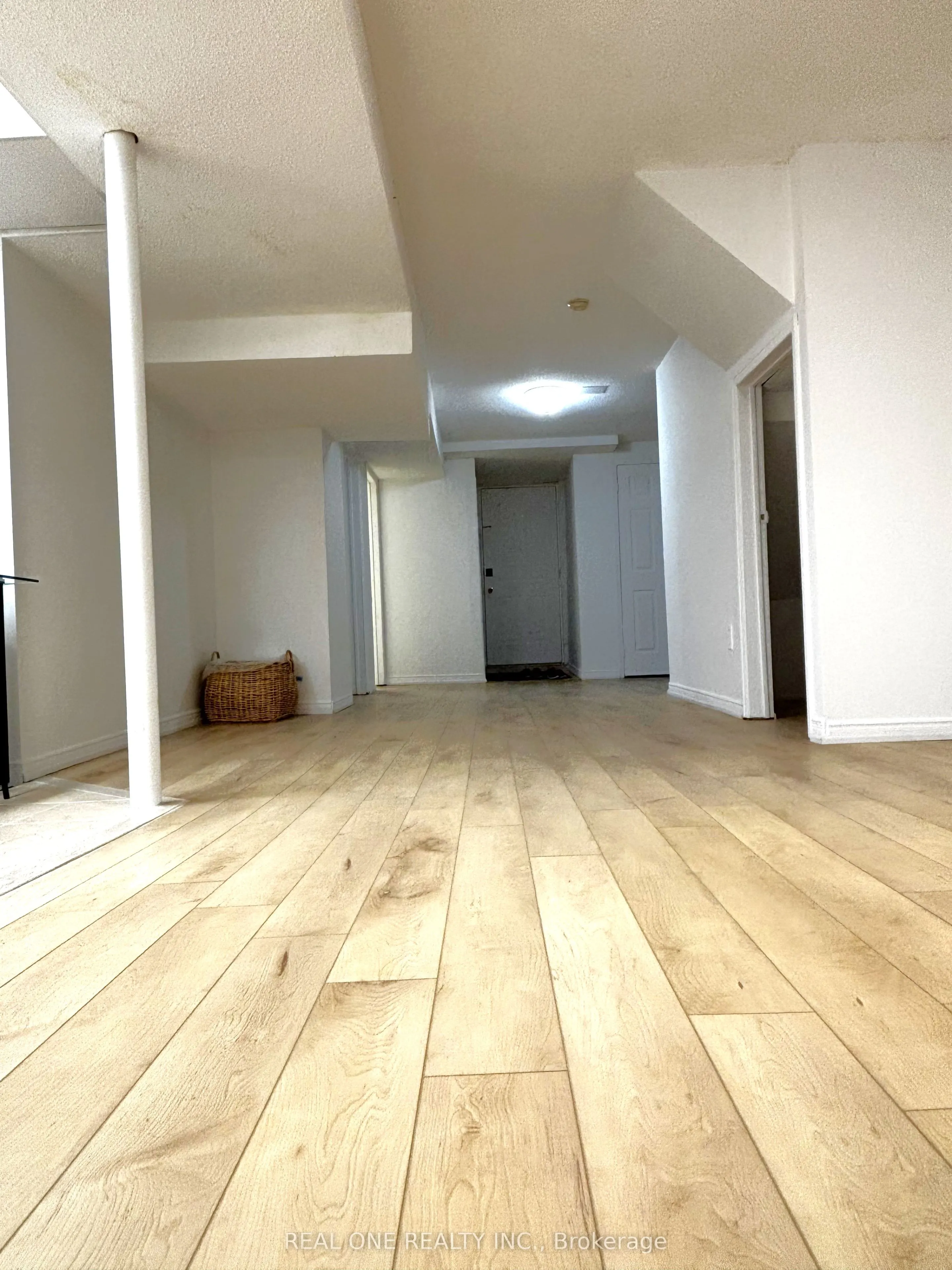 684 Savoy Crescent, #Basement