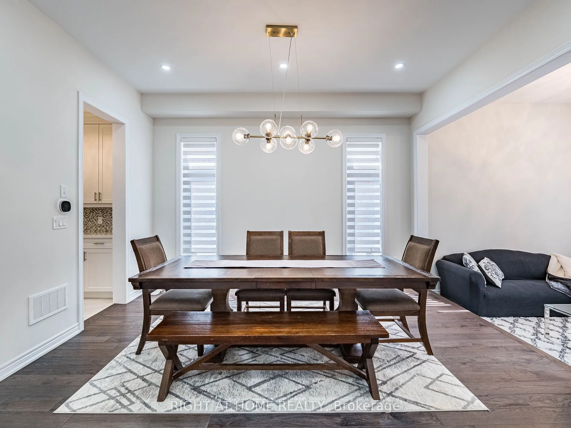 16 Charing Cross Gate