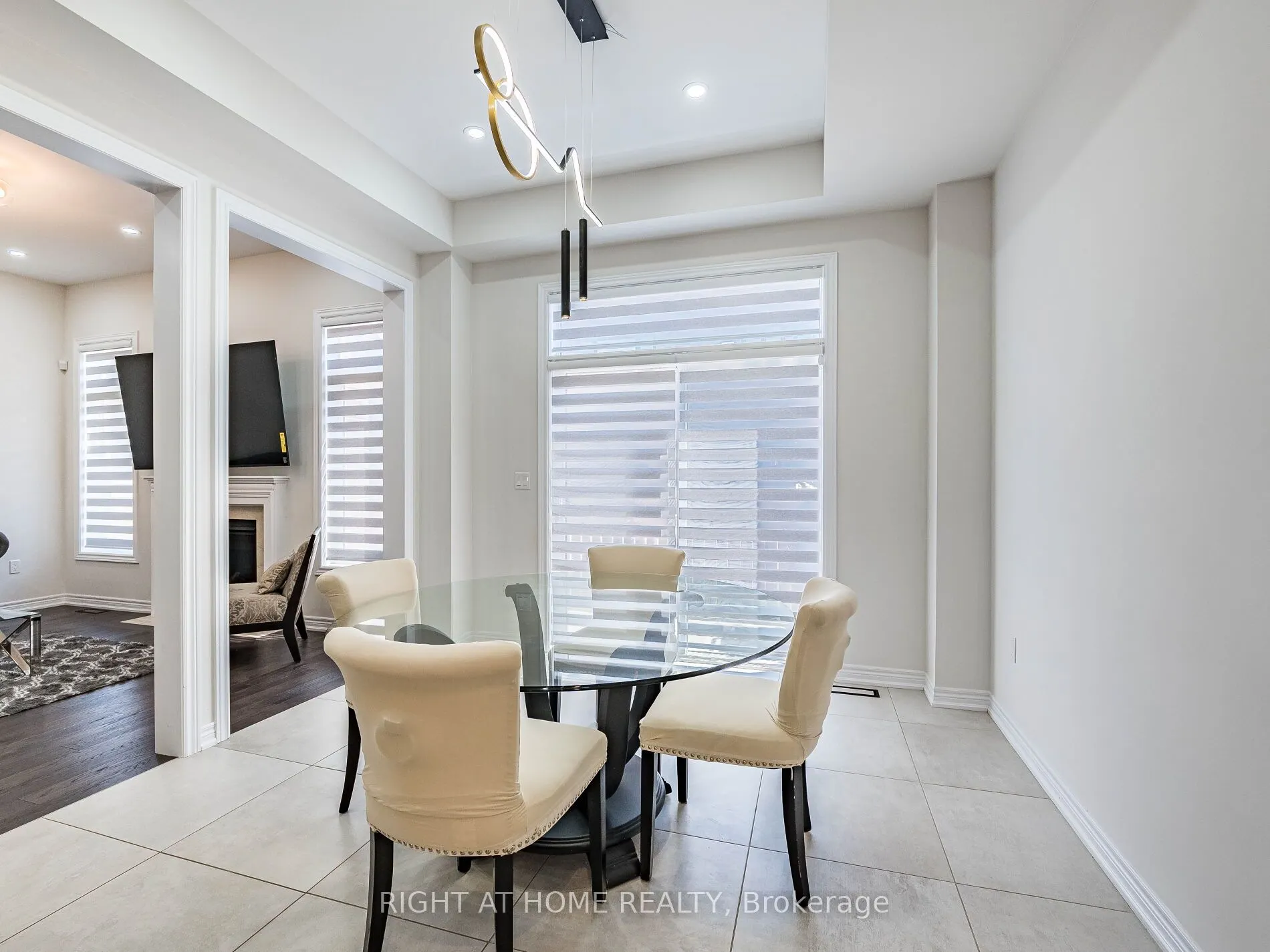 16 Charing Cross Gate