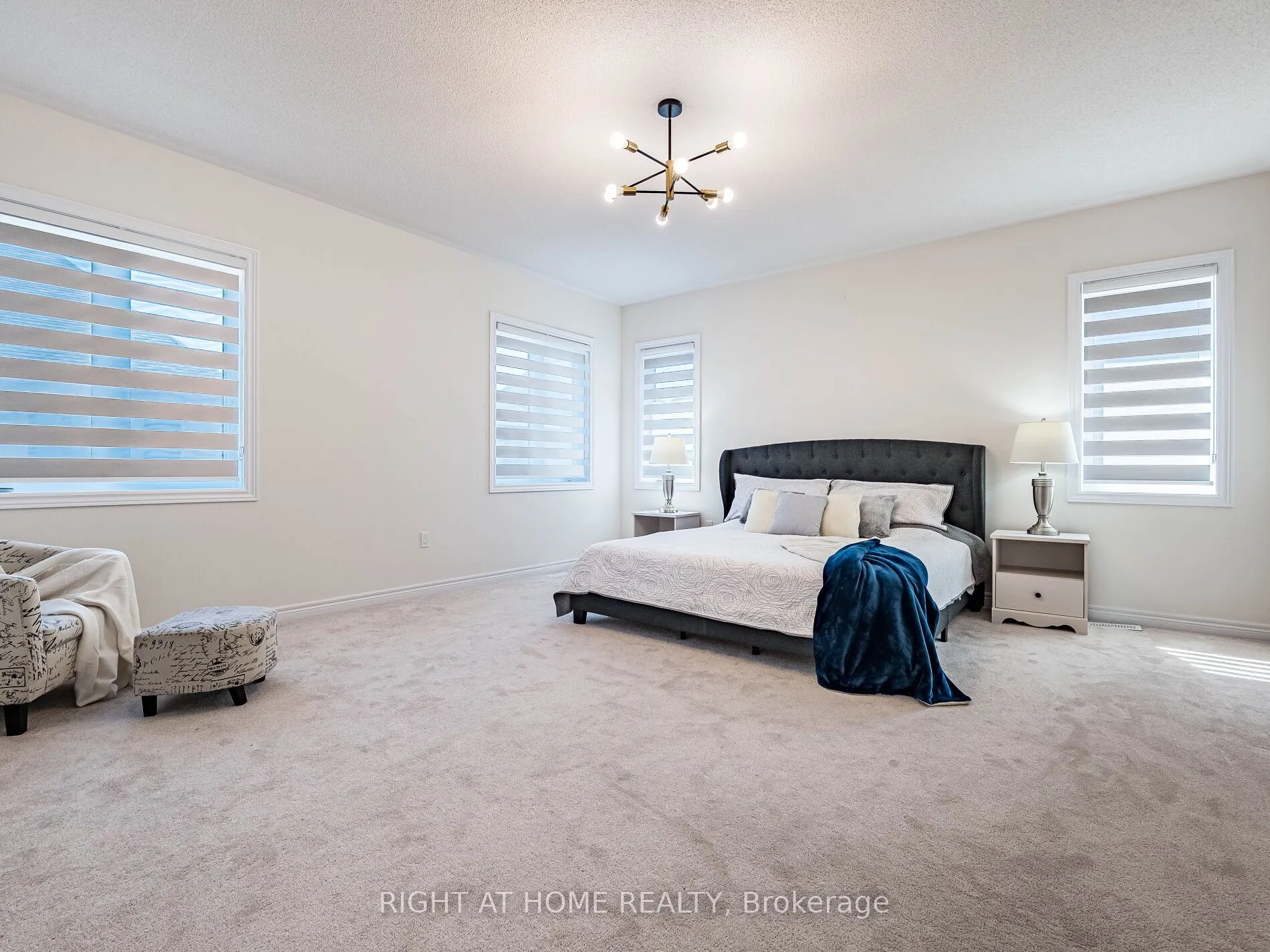 16 Charing Cross Gate