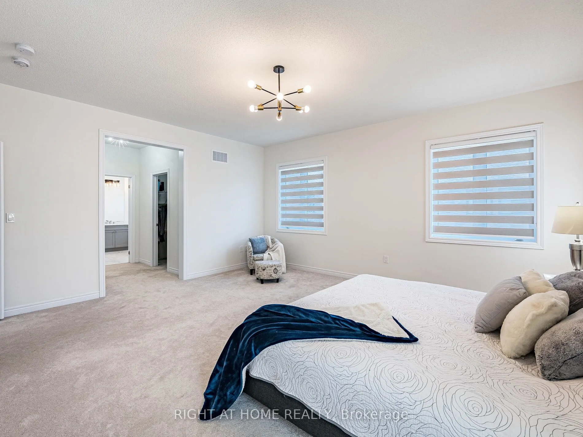 16 Charing Cross Gate