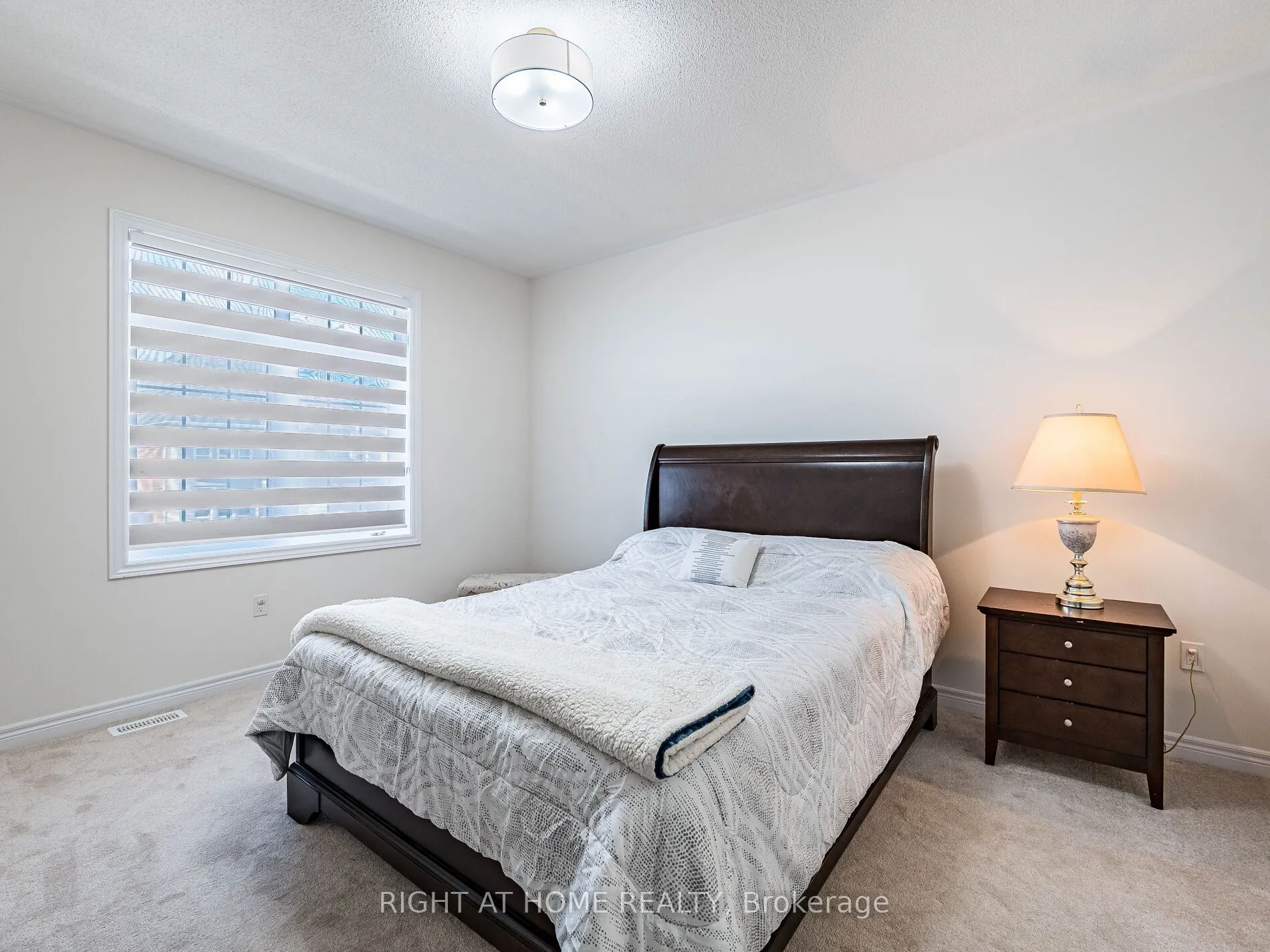 16 Charing Cross Gate