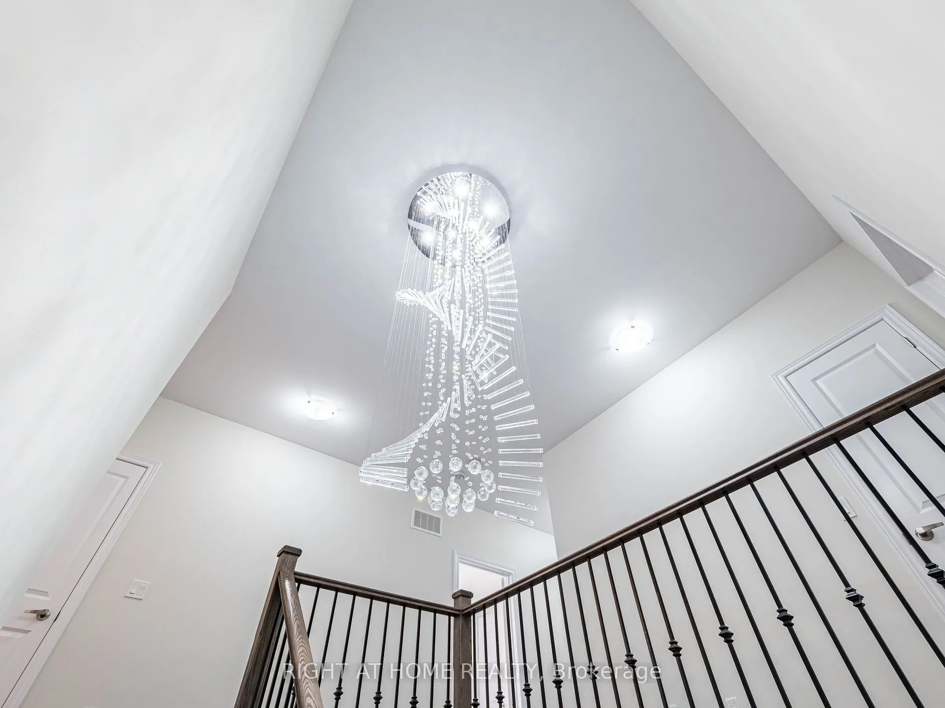 16 Charing Cross Gate