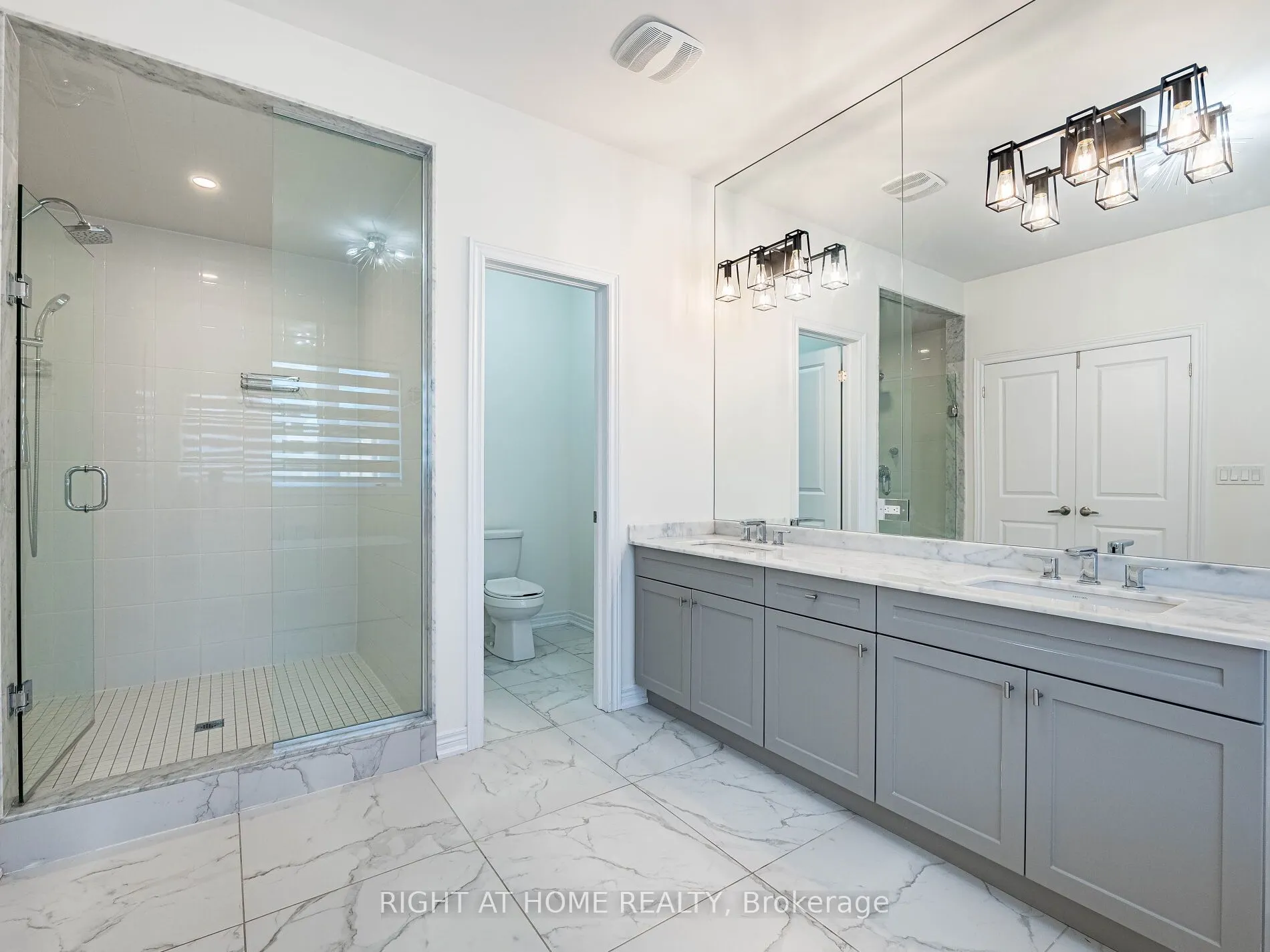 16 Charing Cross Gate